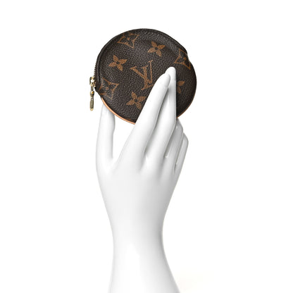 Louis Vuitton Monogram Round Coin Purse 2 of 9