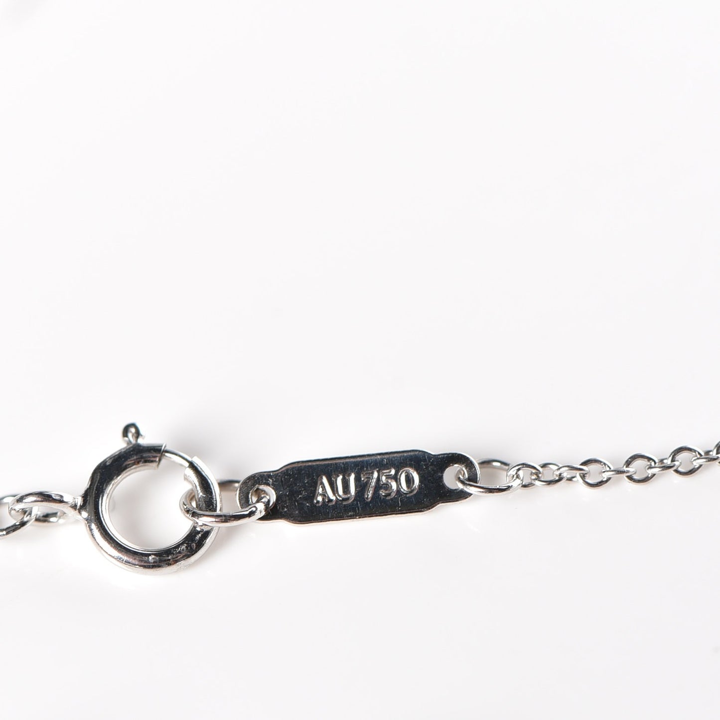 18K White Gold Diamond Bow Bracelet