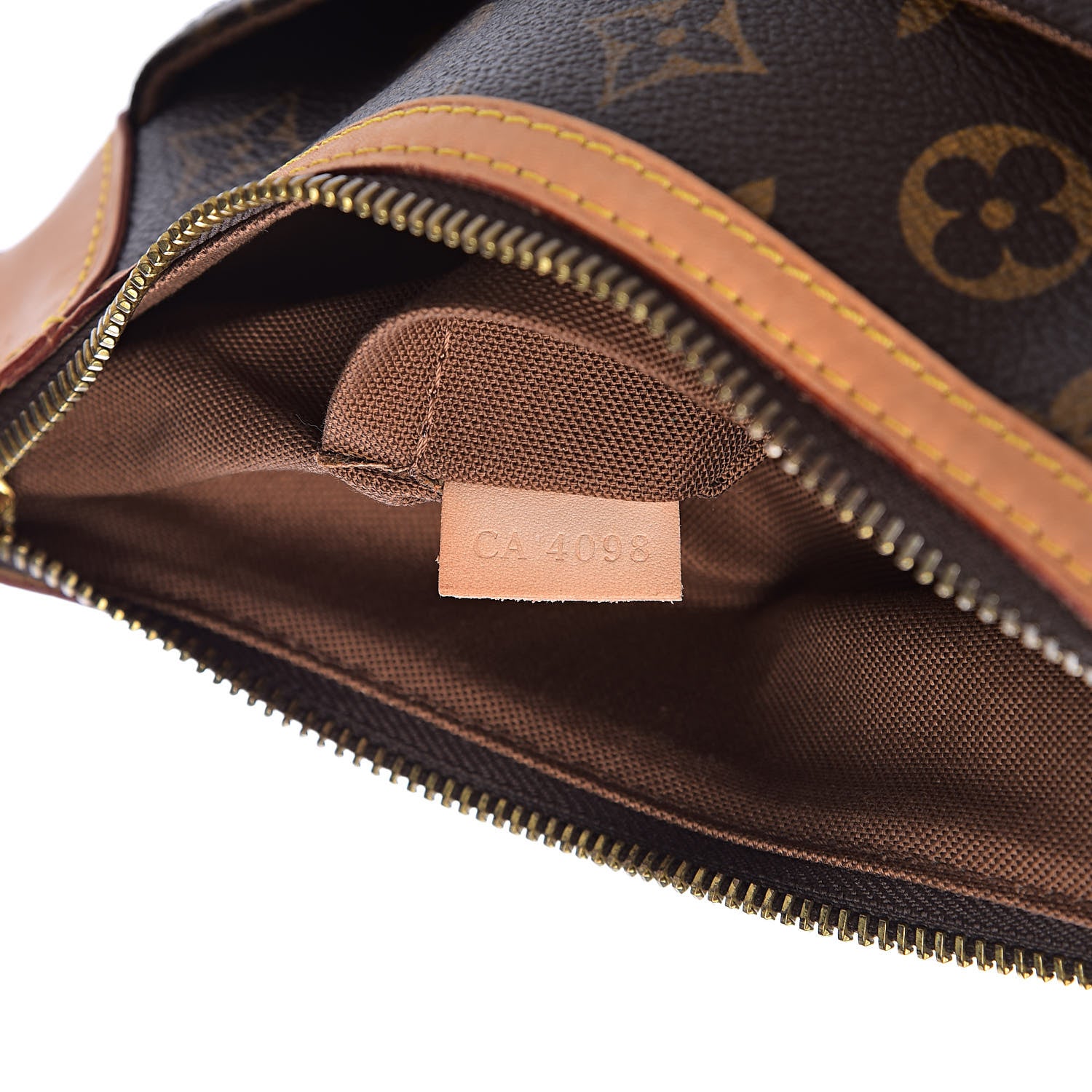Louis Vuitton Monogram Odeon PM 7 of 15