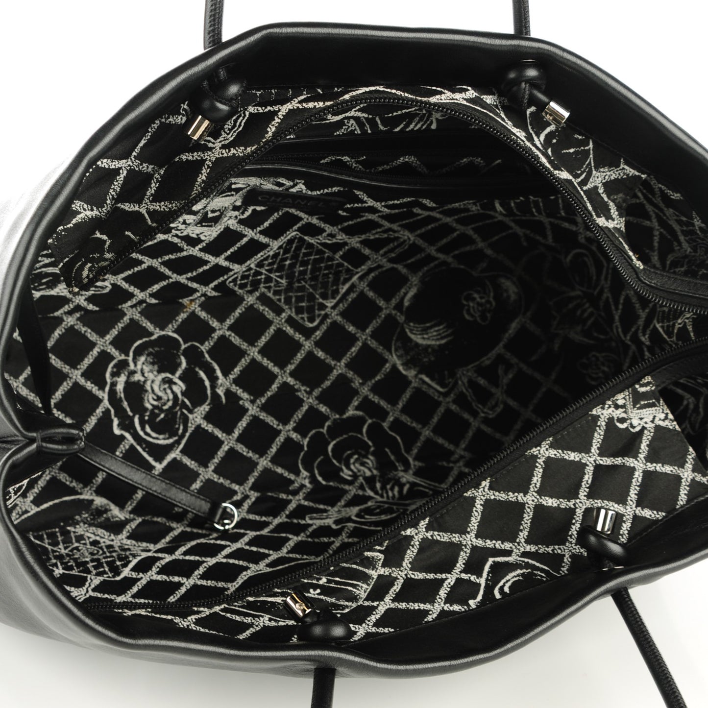 Calfskin Large Essential 31 Rue Cambon Tote Black