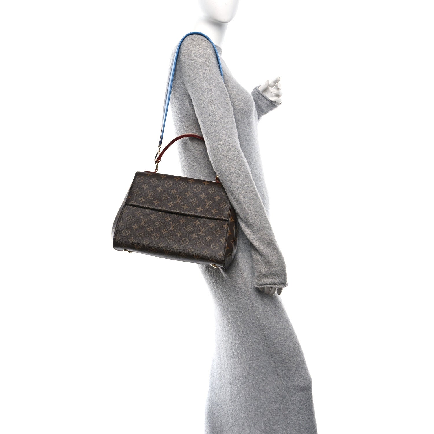 Louis Vuitton Monogram Cluny MM Blue Glacial 2 of 9