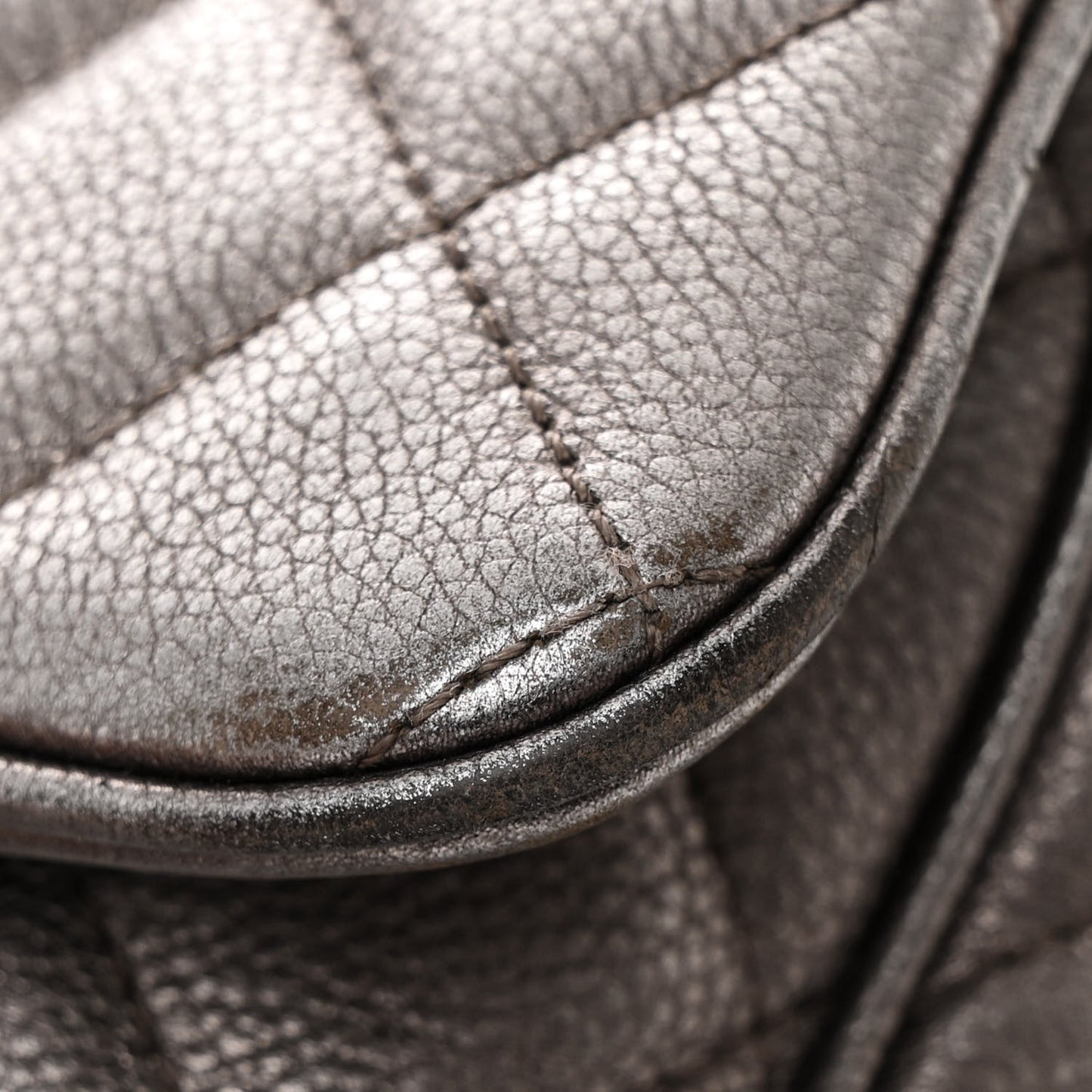 Metallic Grained Calfskin Quilted Medium Casual Rock Flap Charcoal