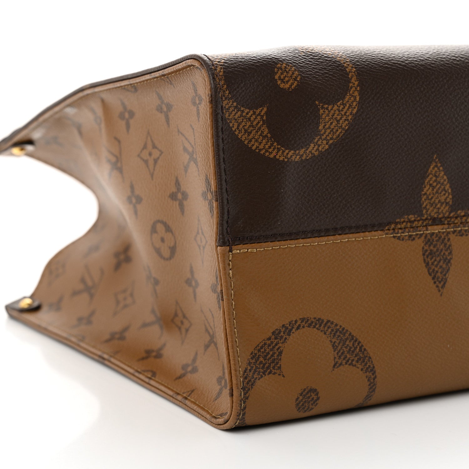 Louis Vuitton Reverse Monogram Giant Onthego MM 8 of 12