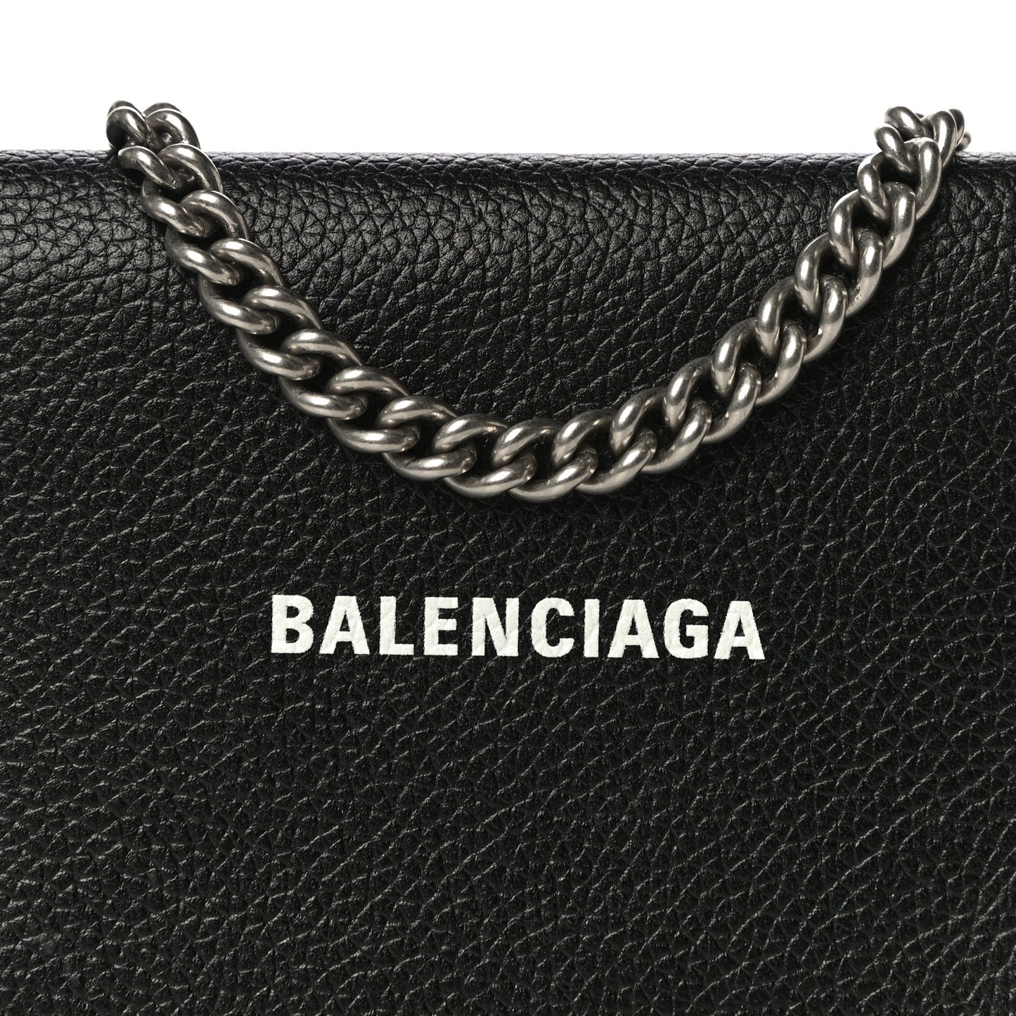 Grained Calfskin Logo Cash Chain Wallet Black White