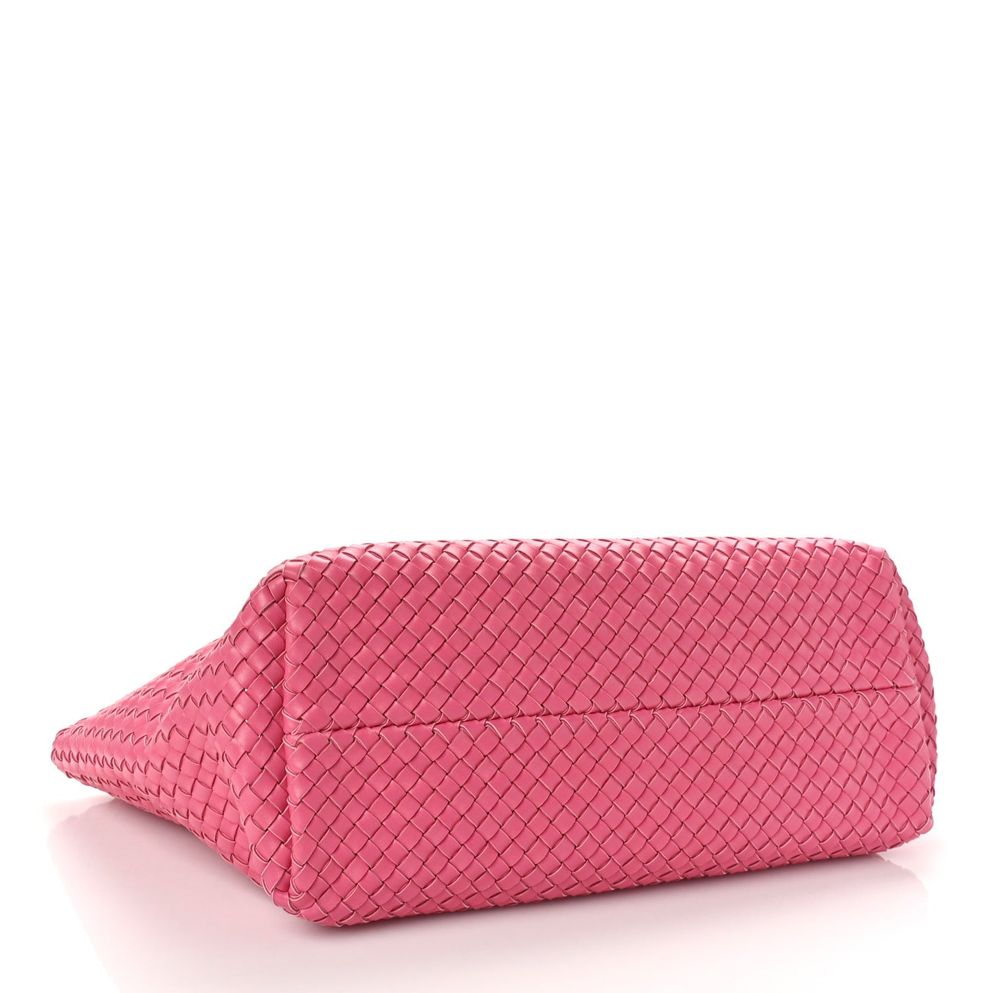 Lambskin Intreccio Medium Cabat Milkshake
