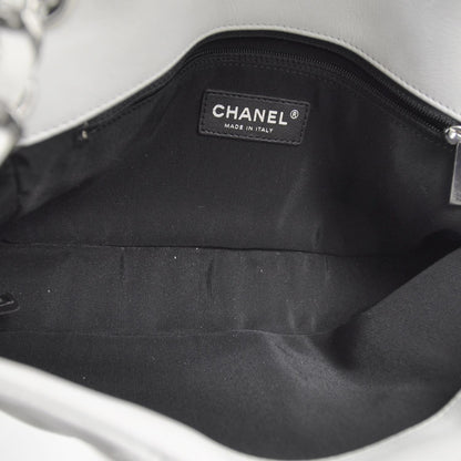 Chanel Iridescent Calfskin Chic Quilt Flap White 6 of 9