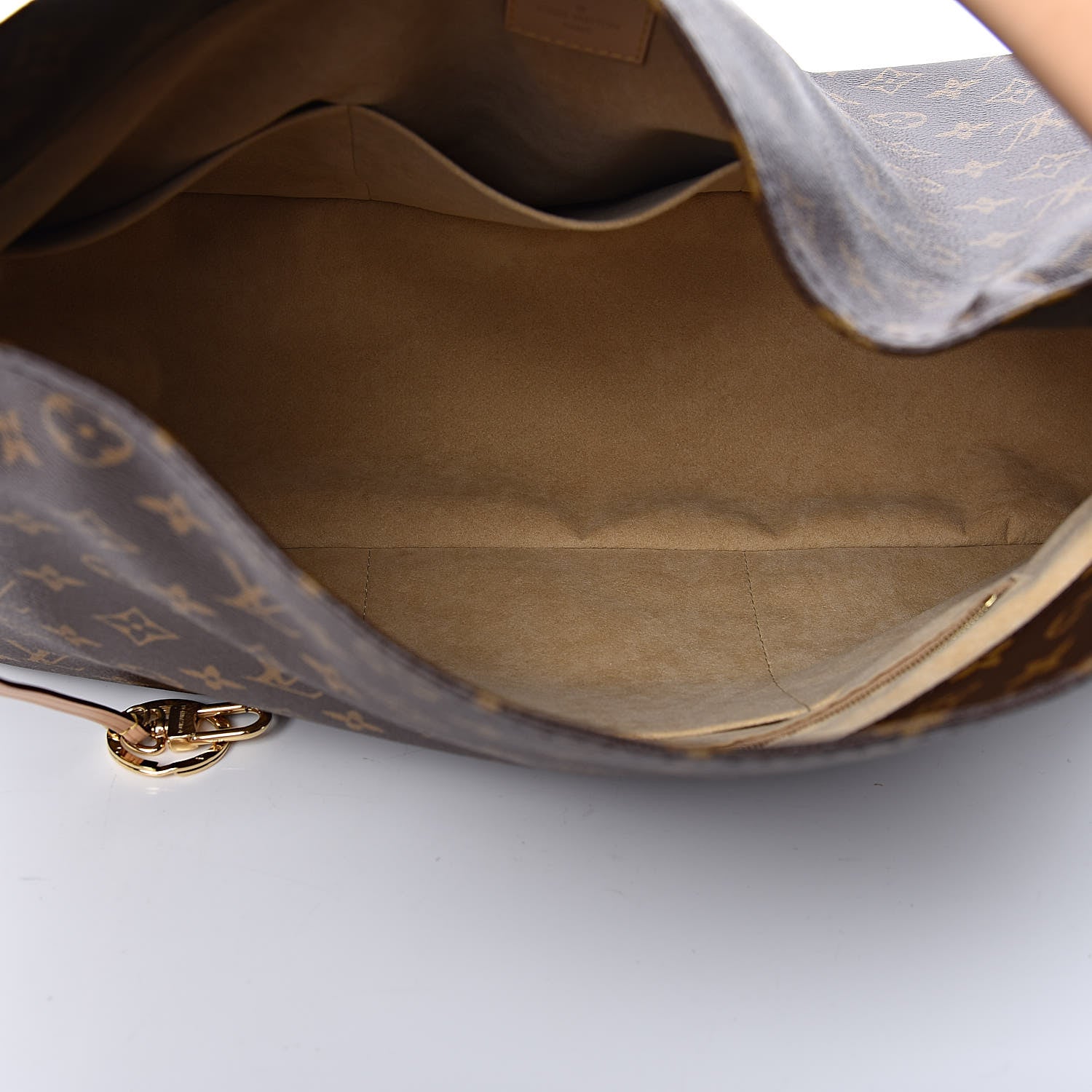 Louis Vuitton Monogram Artsy MM 5 of 9