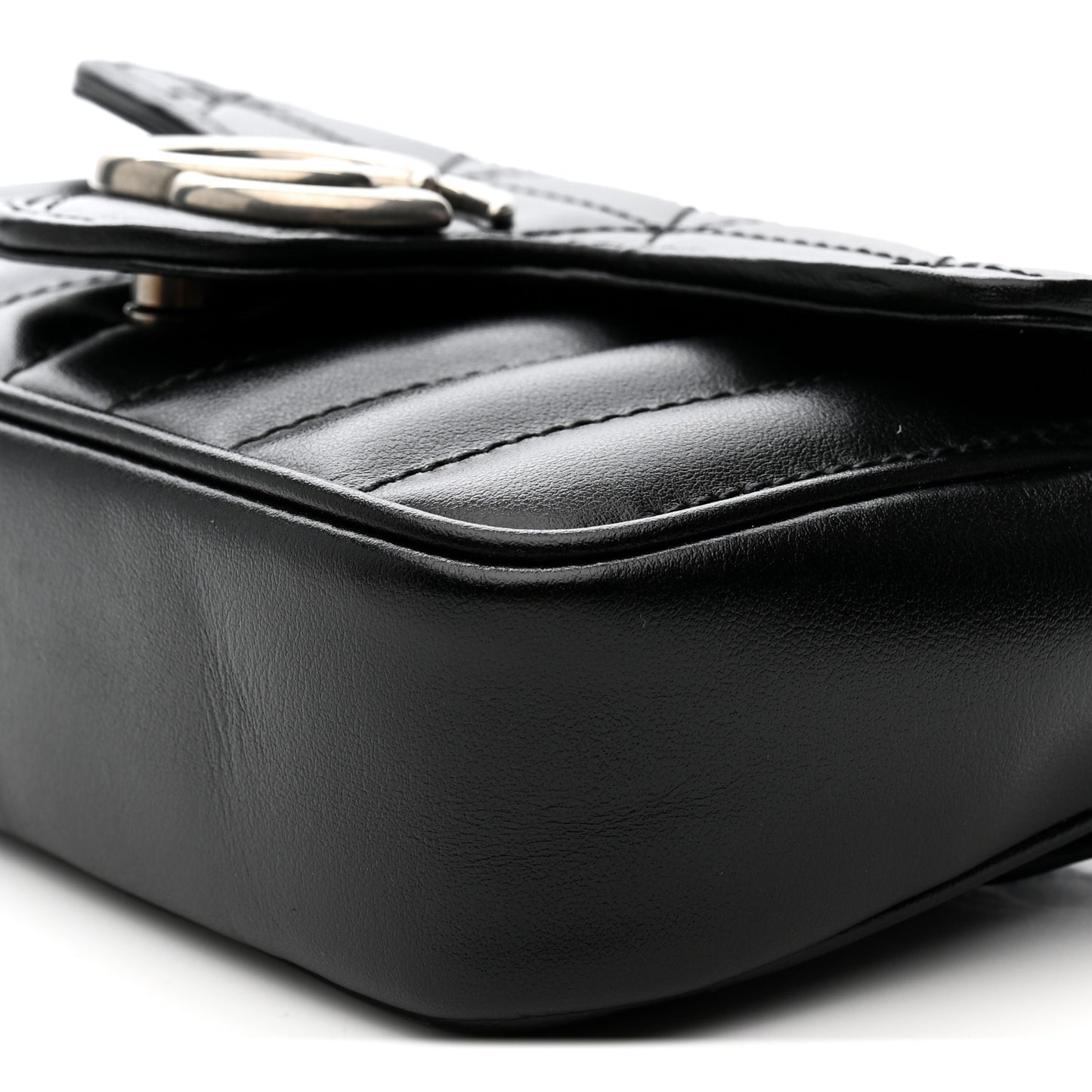 Calfskin Matelasse Aria Super Mini GG Marmont Shoulder Bag Black