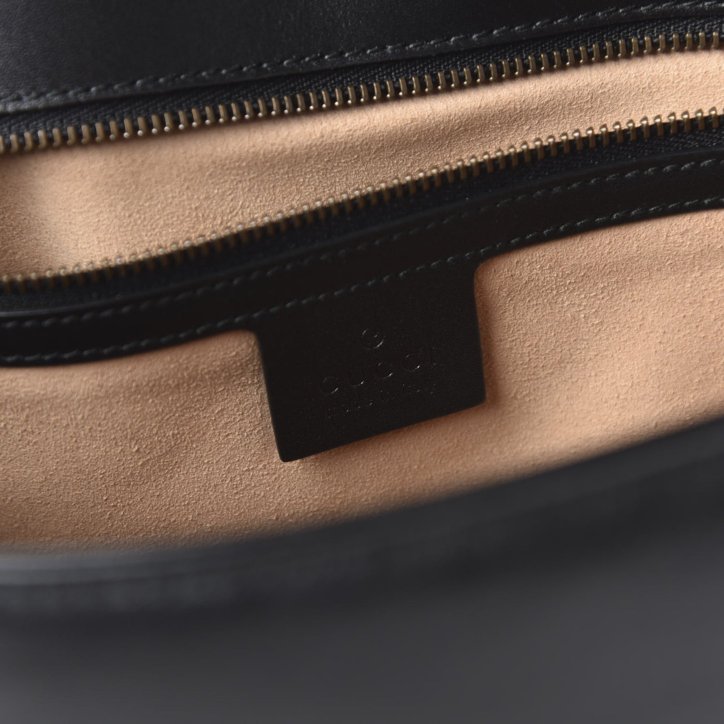 Calfskin Matelasse Medium GG Marmont Shoulder Bag Black