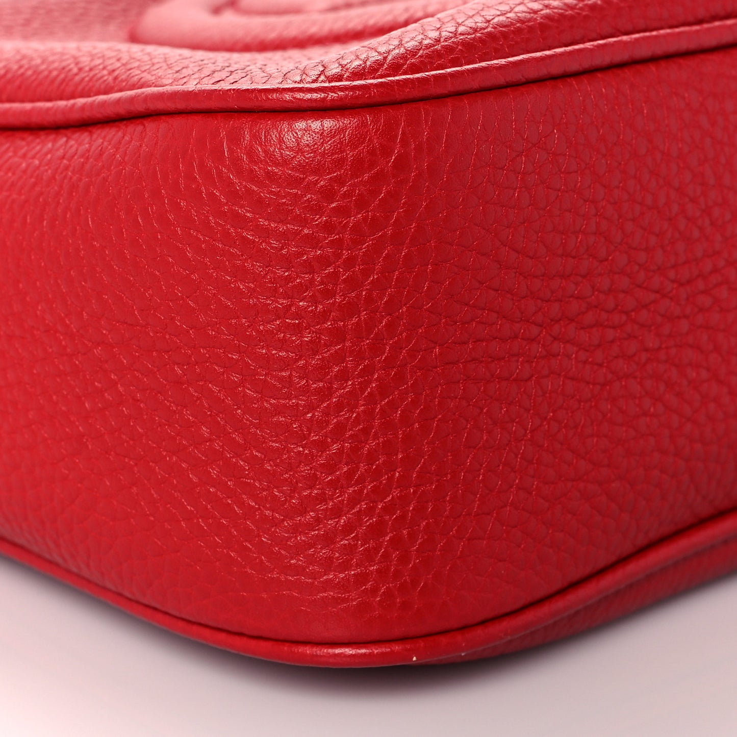 Pebbled Calfskin Small Soho Disco Bag Tabasco Red