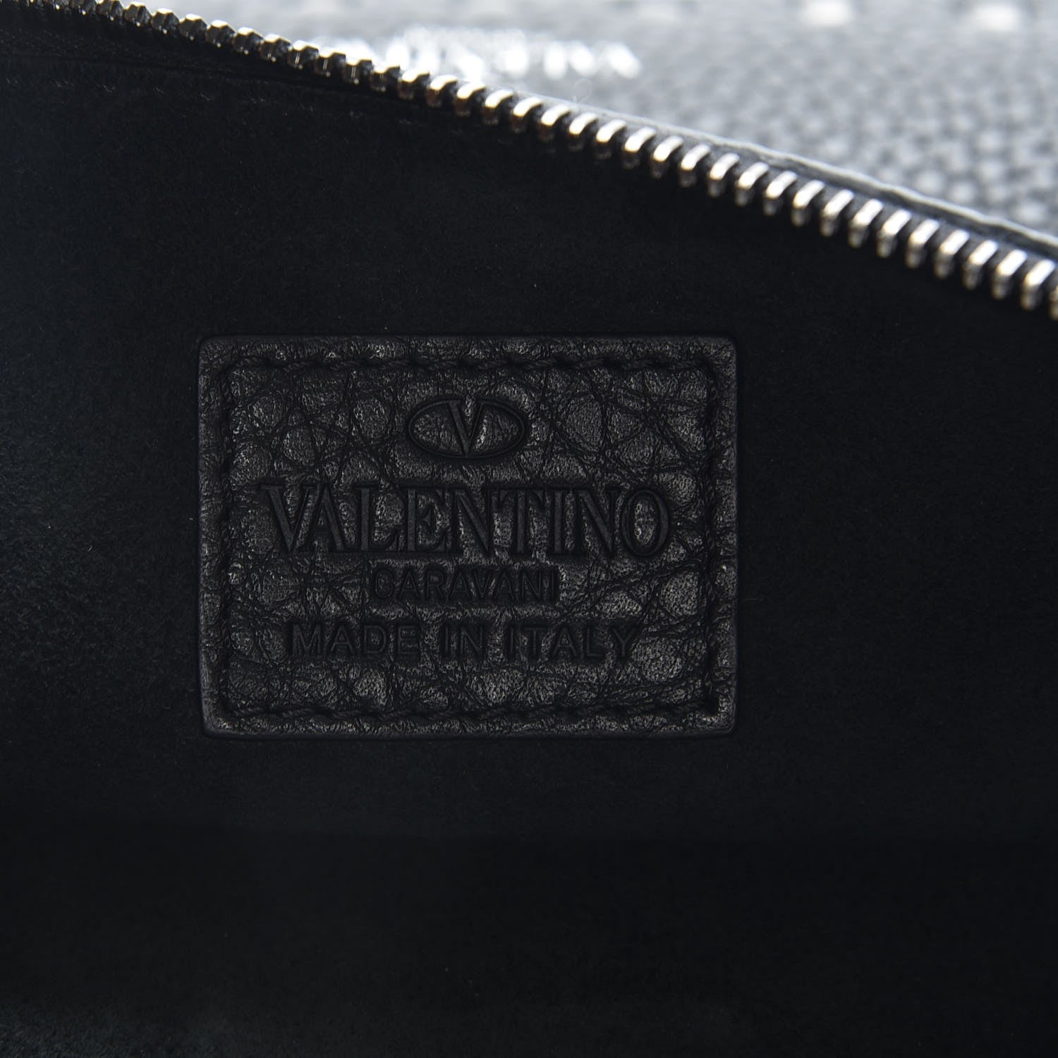 Valentino Garavani Pebbled Calfskin Onyx Large Rockstud Rolling Zip Pouch Black 6 of 8