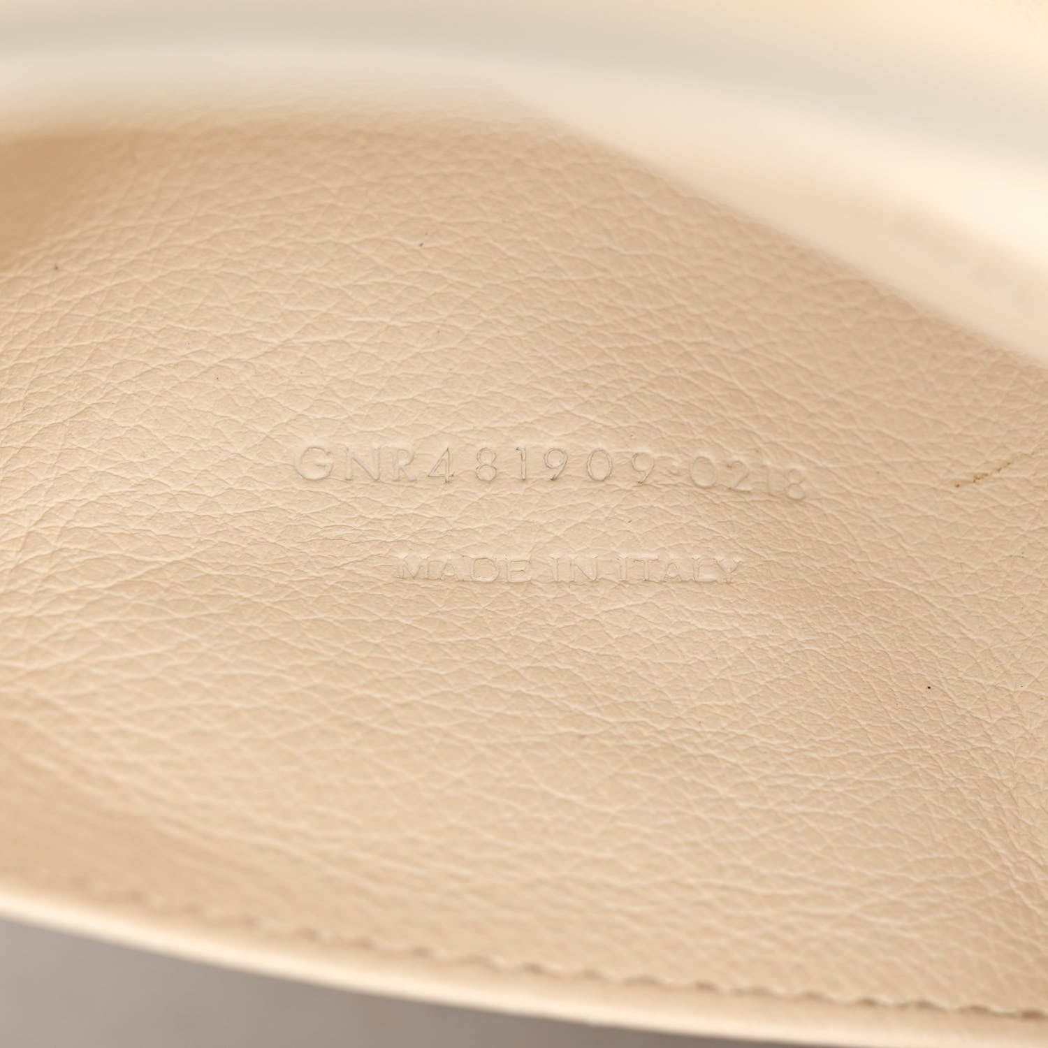 Saint Laurent Smooth Calfskin Heart Embroidered Baby Monogram Downtown Cabas New Milk 7 of 28