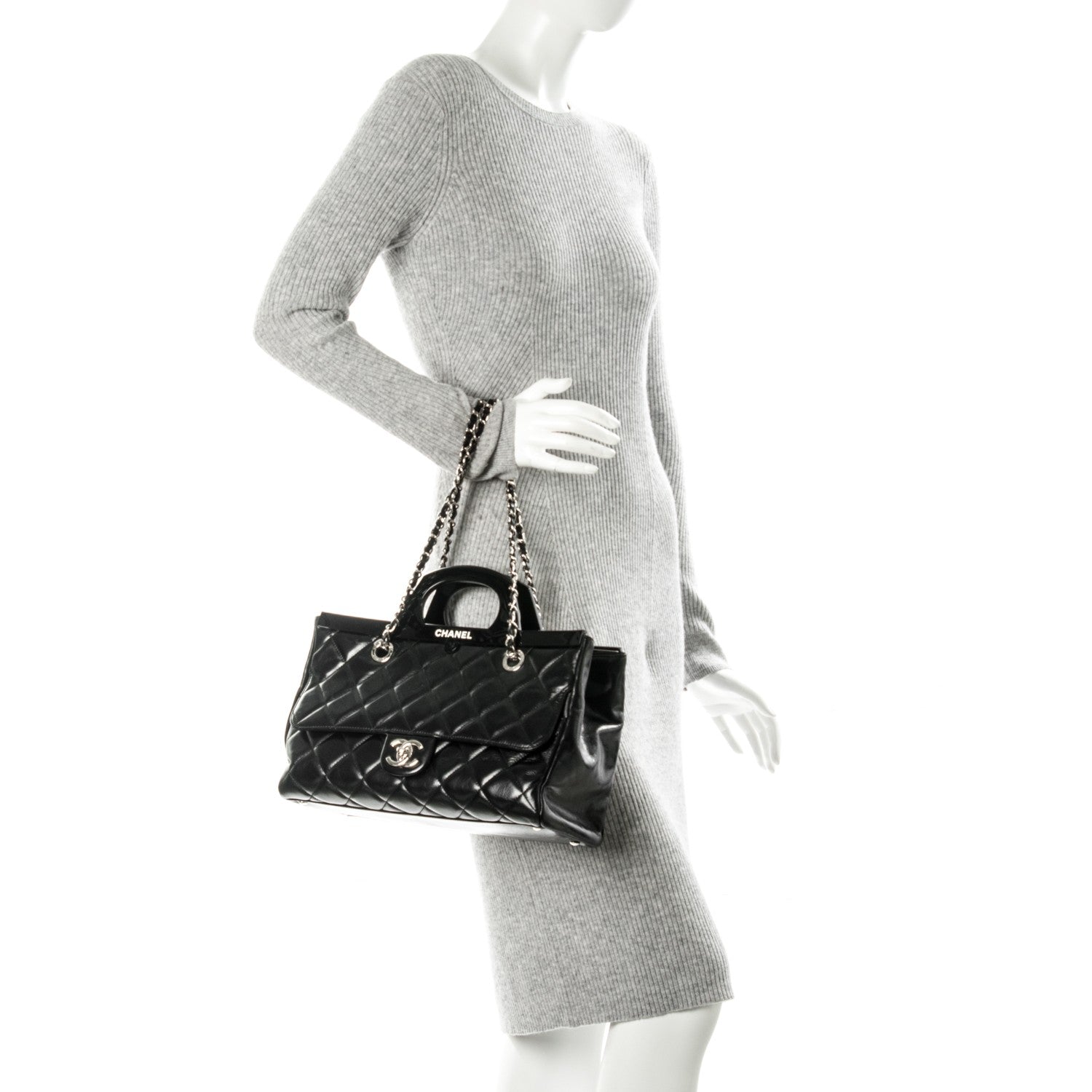 Chanel Glazed Calfskin Quilted Small CC Delivery Tote Black 2 of 10