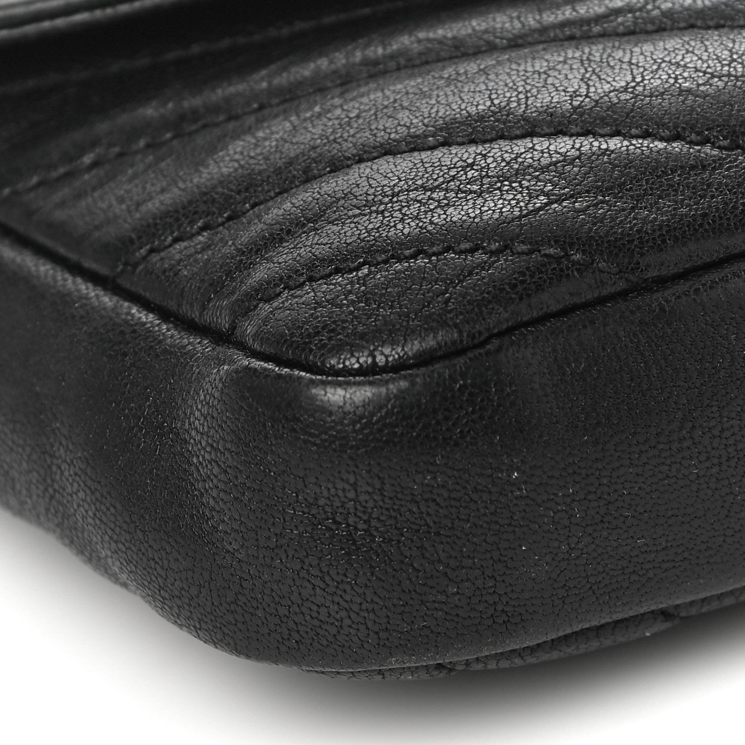 Saint Laurent Sheepskin Matelasse Chevron Monogram College Chain Wallet Black 8 of 9