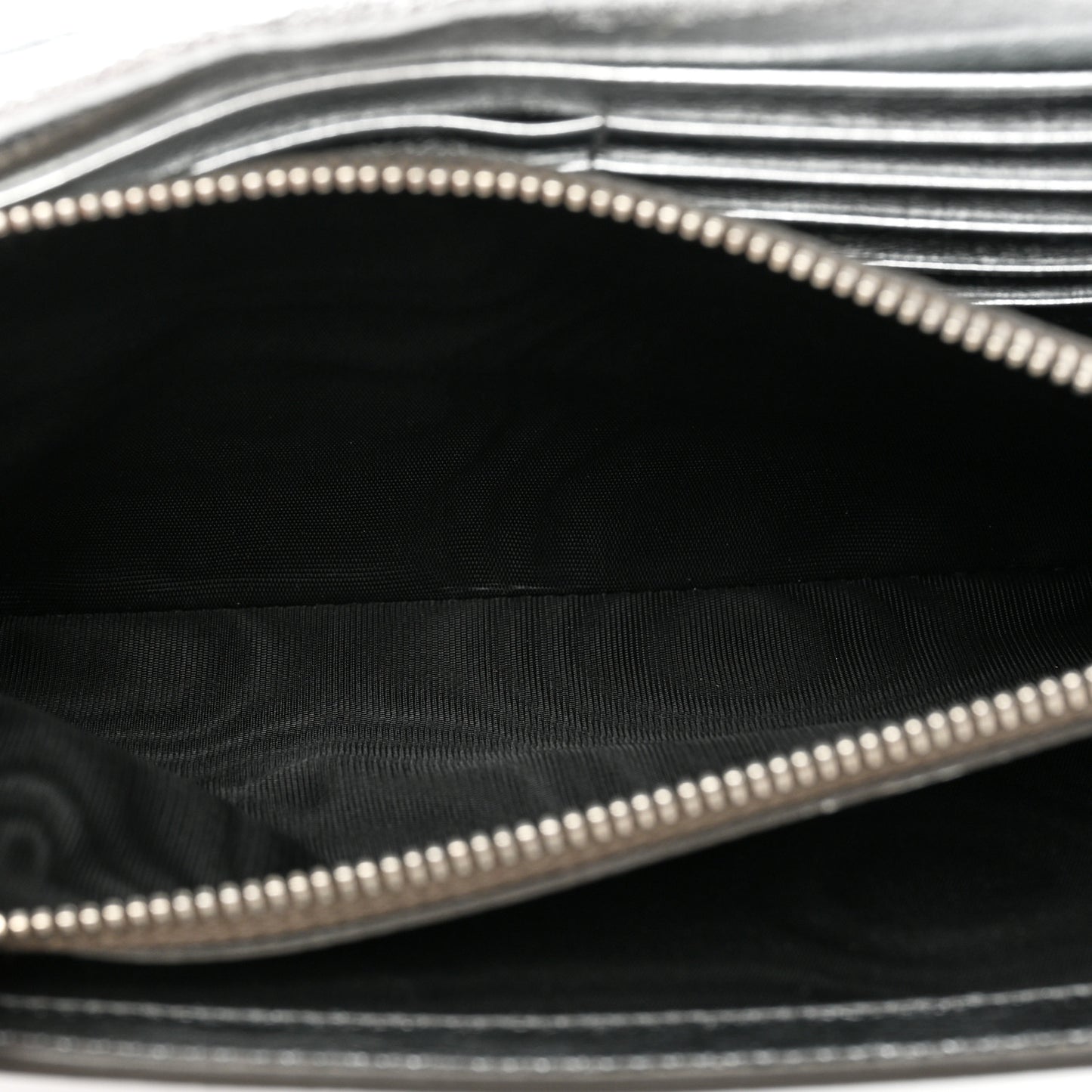 Metallic Crinkled Calfskin Belle de Jour Chain Clutch Silver