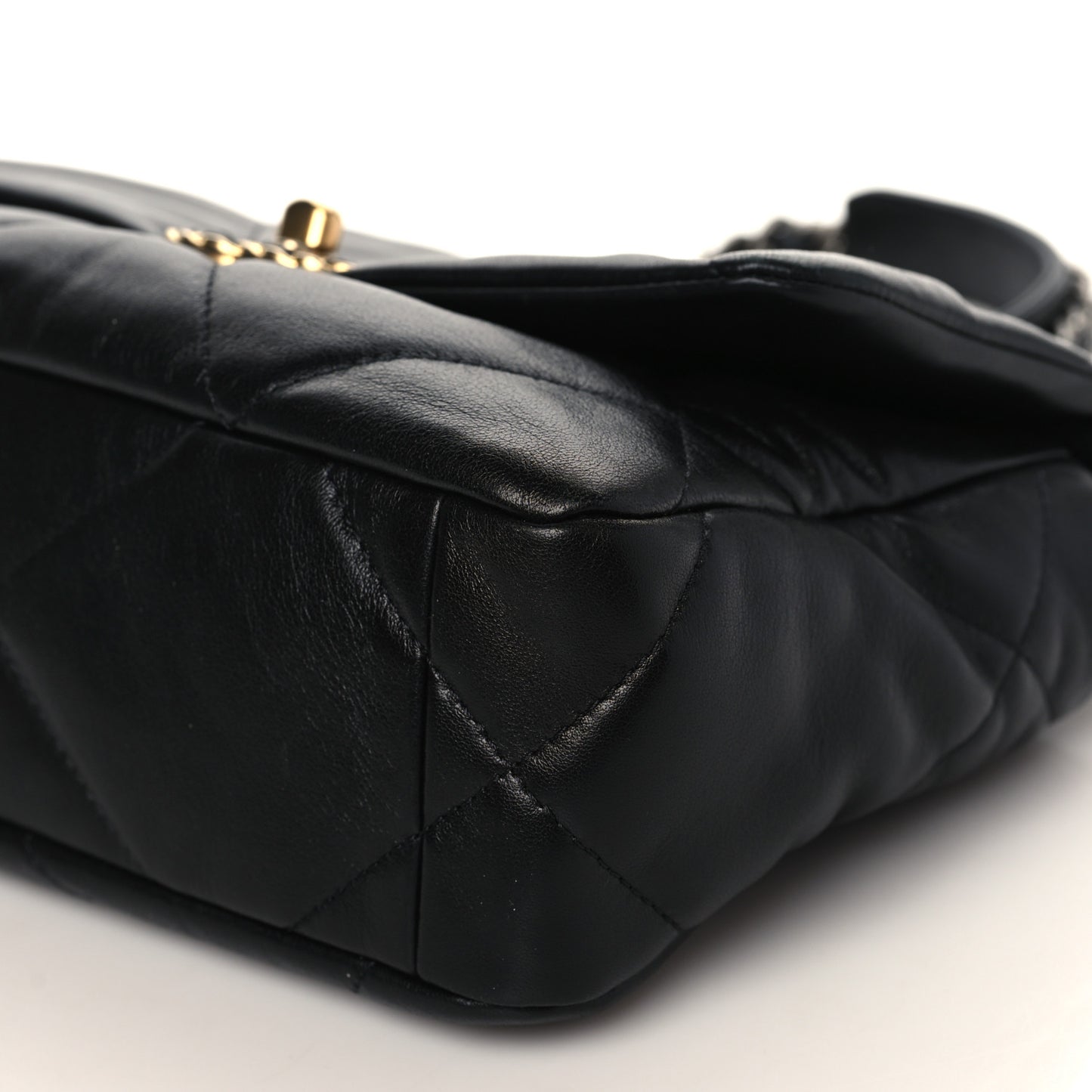 Goatskin Quilted Medium Chanel 19 Flap Black