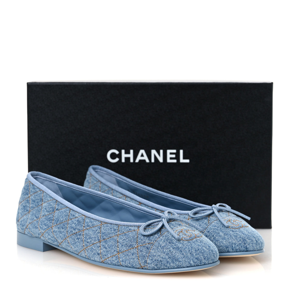 Chanel Denim Quilted CC Cap Toe Ballerina Flats 40.5 Light Blue 11 of 11