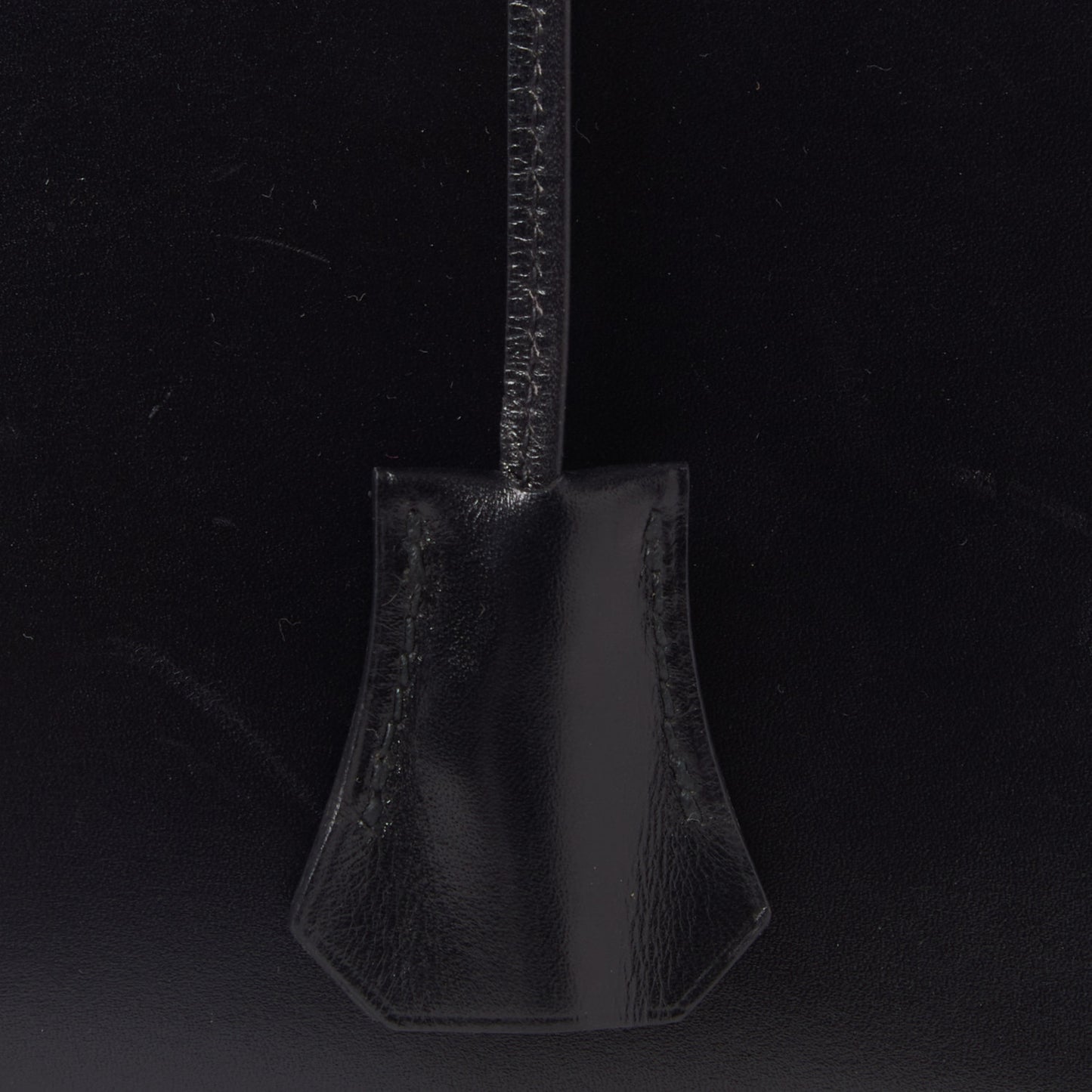 Box Kelly Sellier 28 Black