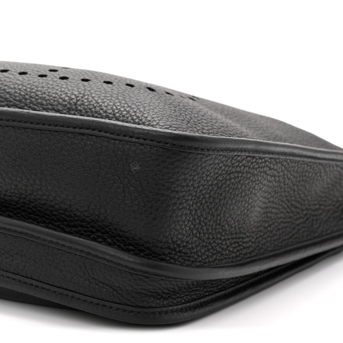 Taurillon Clemence Evelyne III PM Black