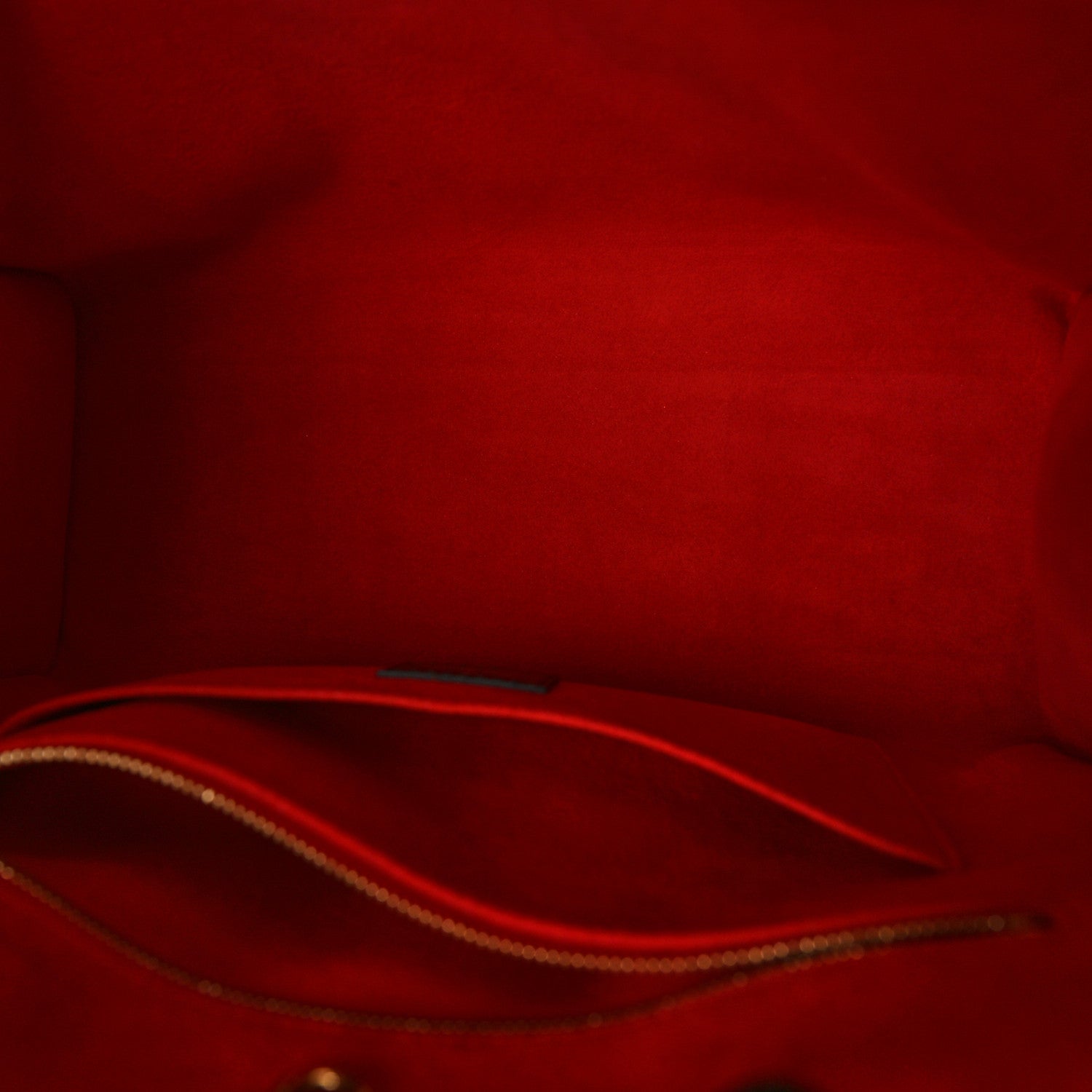 Louis Vuitton Monogram Fall In Love Onthego MM 5 of 8