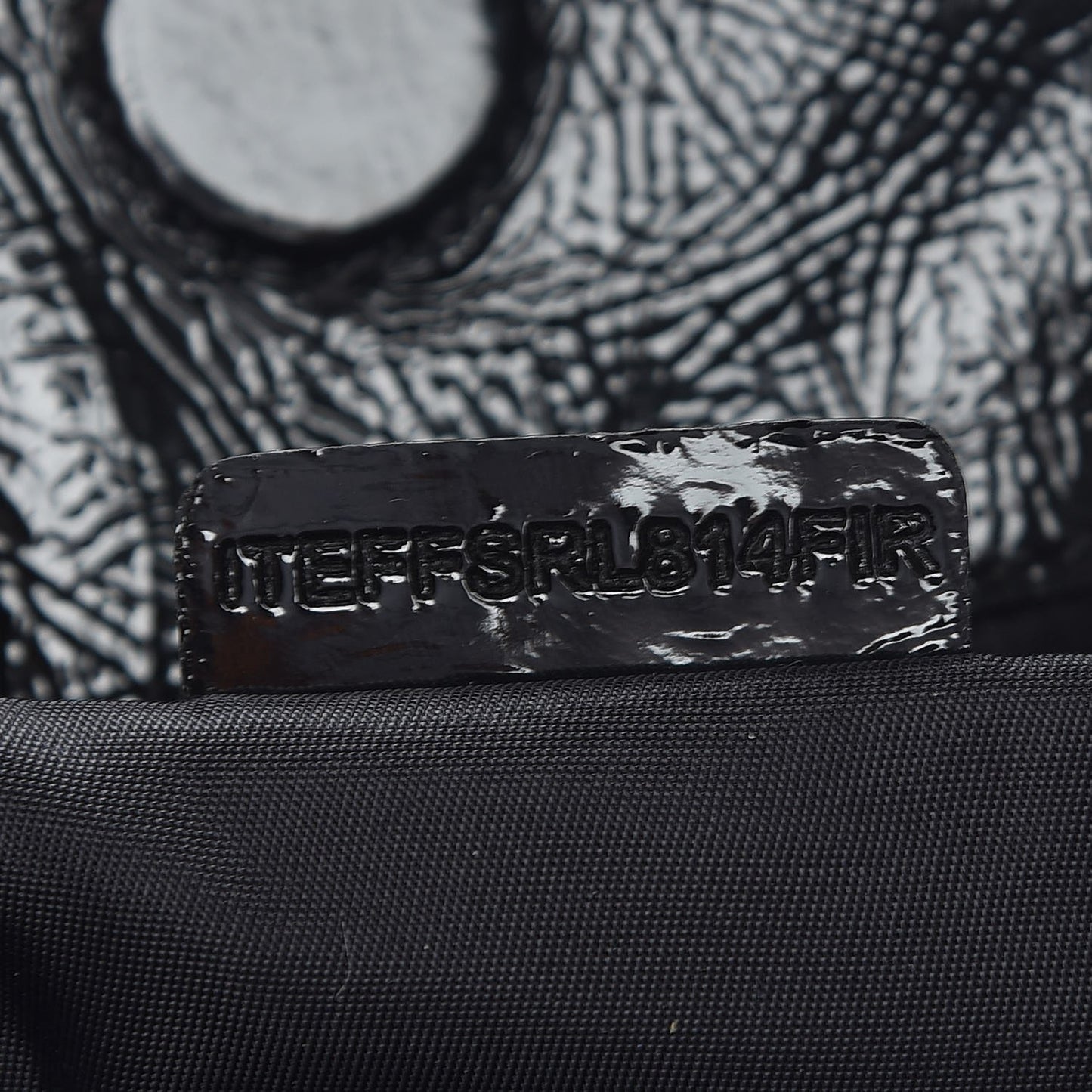 Nylon Beat Check Tote Black