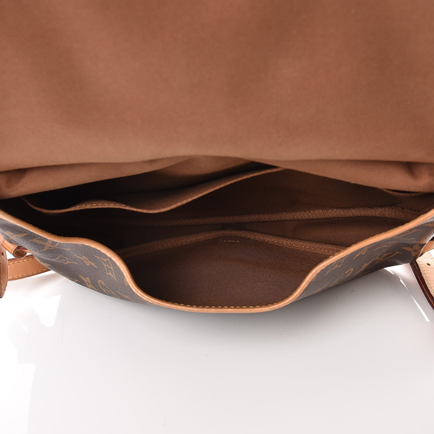 Louis Vuitton Monogram Saumur 30 6 of 19