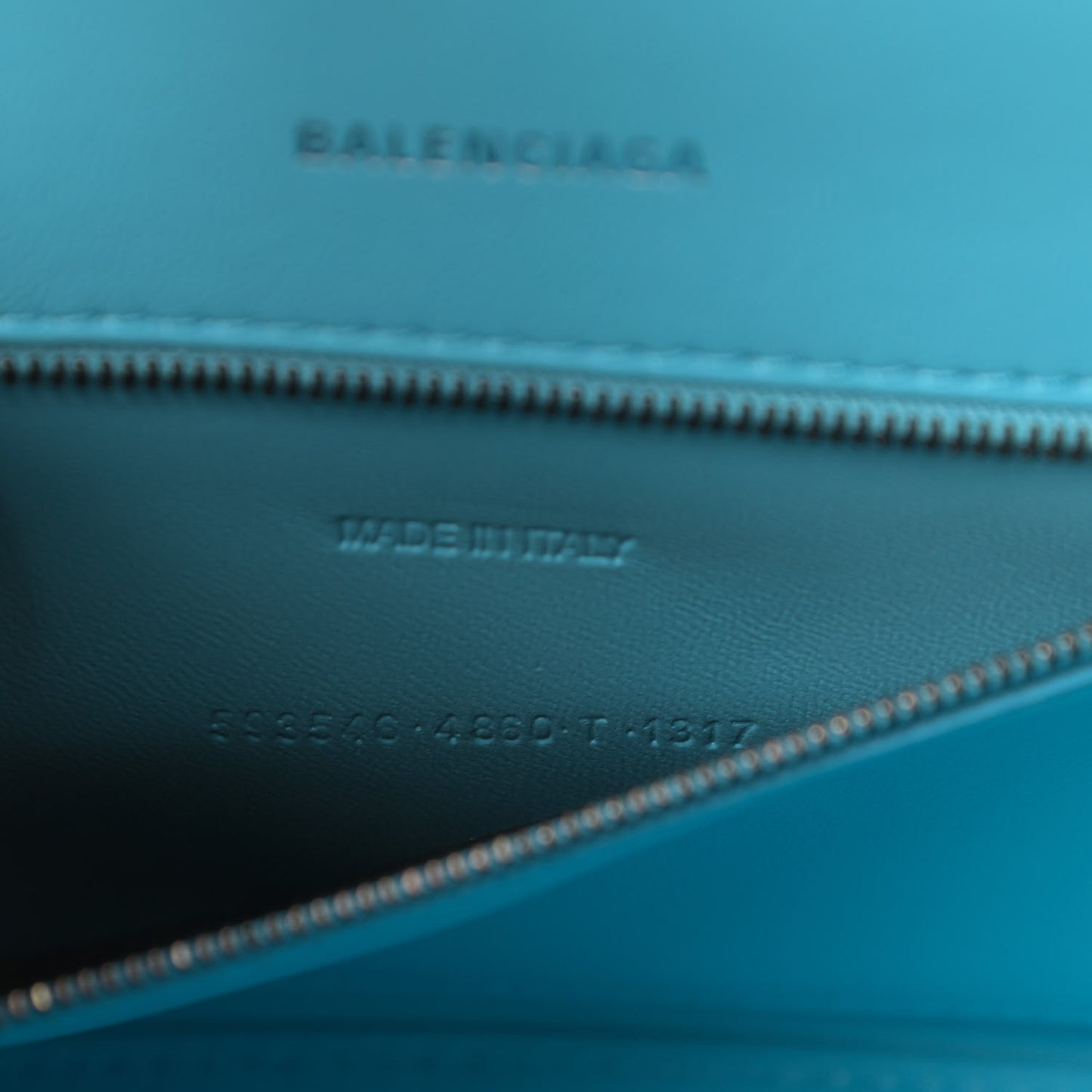 Shiny Calfskin Python Effect Small Hourglass Top Handle Bag Azur Black