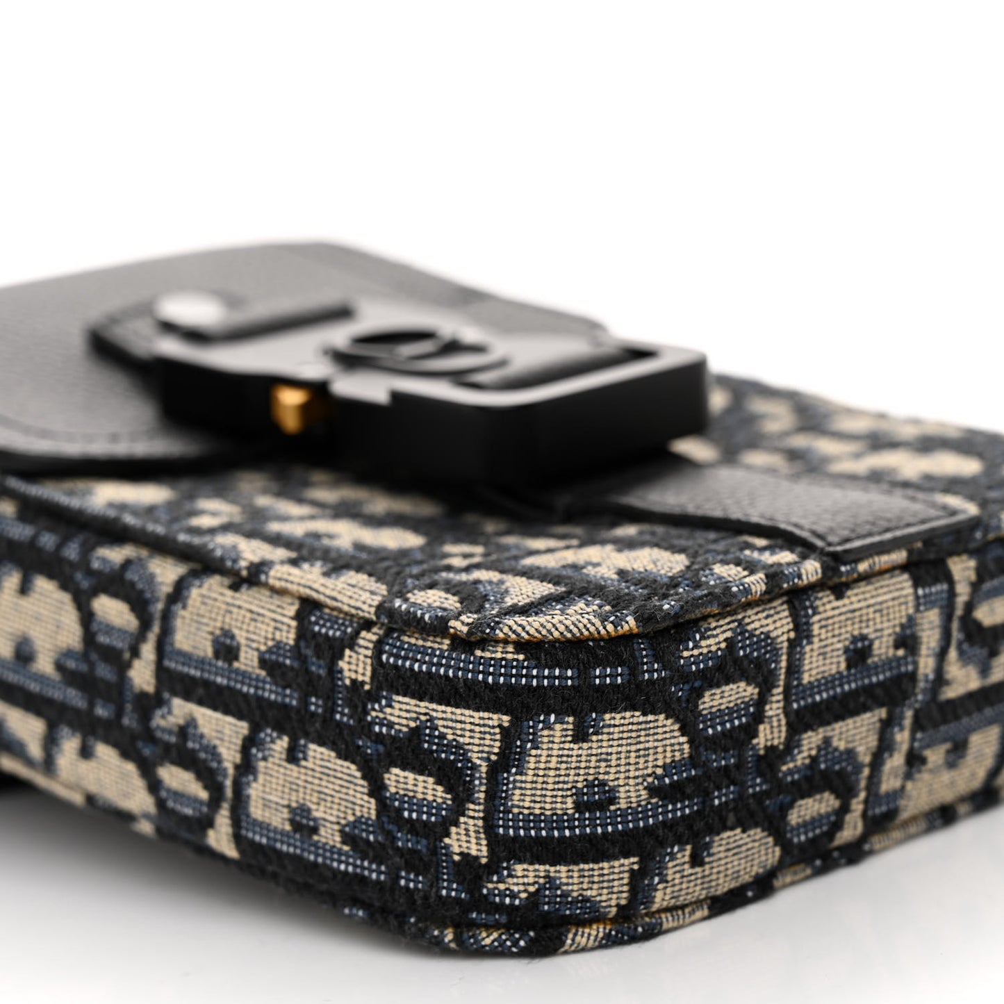 Oblique Grained Calfskin Vertical Saddle Pouch With Strap Beige Black