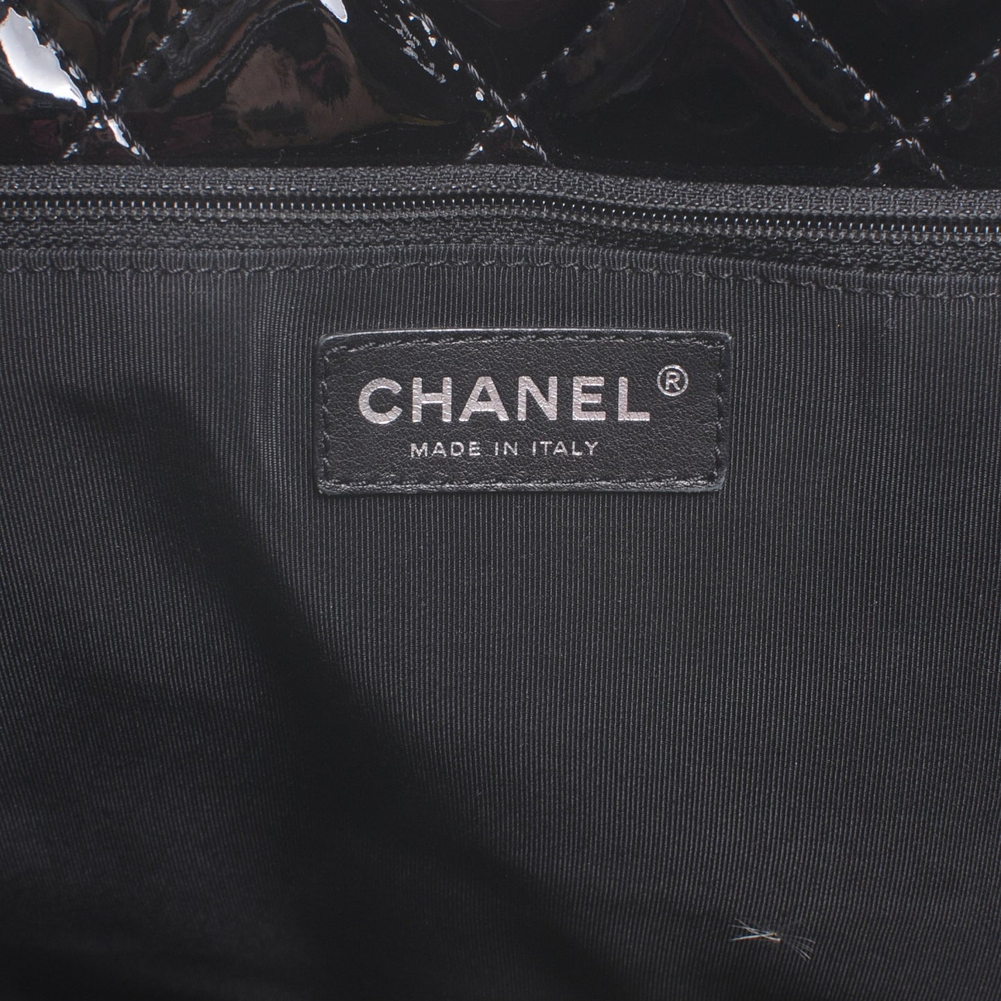 Patent Quilted Large Chic and Glitter Tote Black