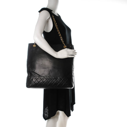 Chanel Lambskin Shoulder Bag Black 2 of 8