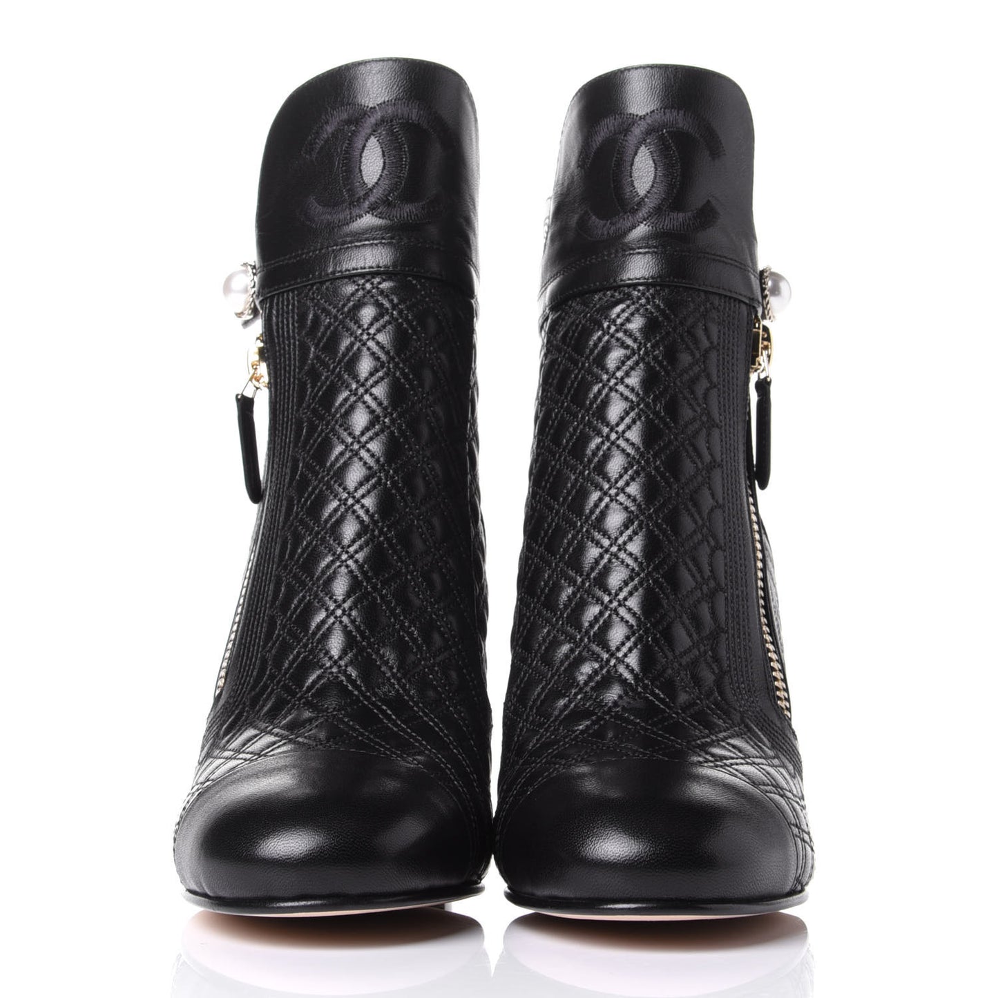 Lambskin Quilted Pearl CC Cap Toe Short Boots 39.5 Black