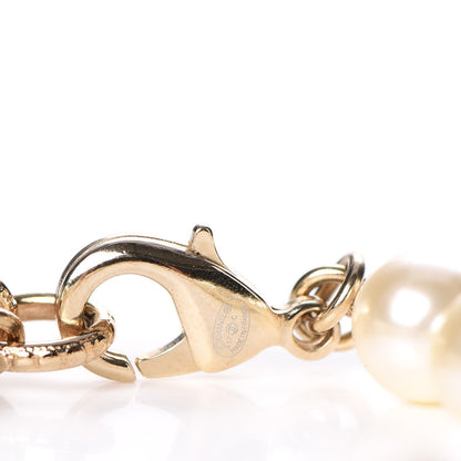 Chanel Pearl Star CC Bracelet Gold 5 of 6