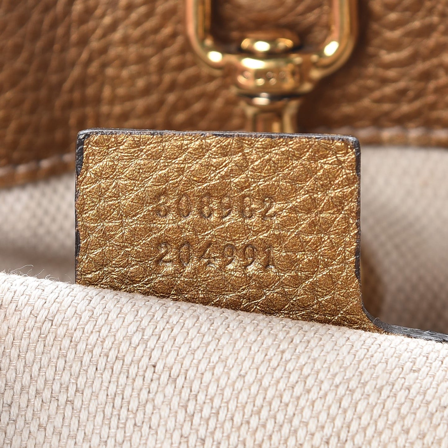 Metallic Pebbled Calfskin Medium Soho Chain Shoulder Bag Gold Ombre