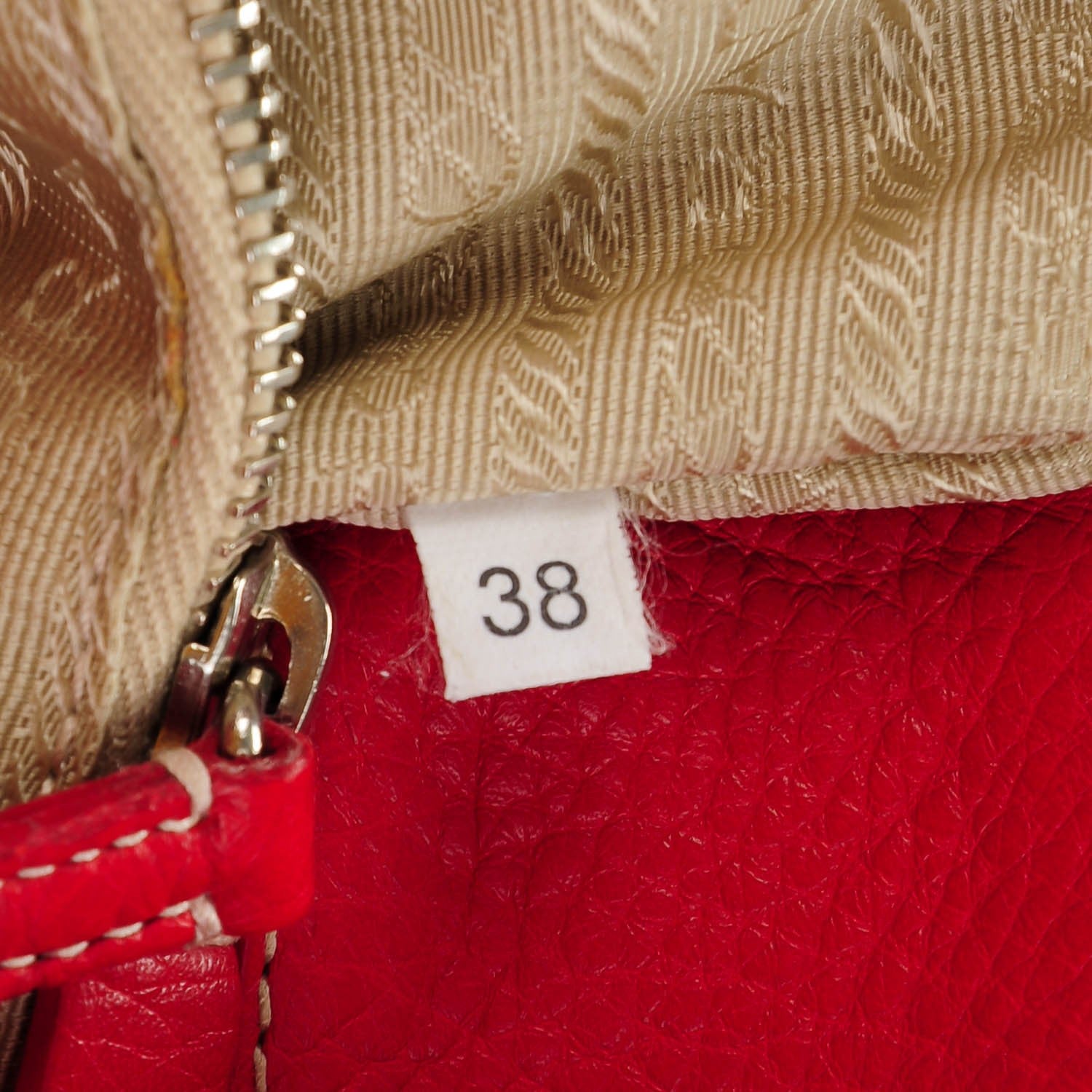 Prada Vitello Daino Shoulder Bag Rosso 7 of 9