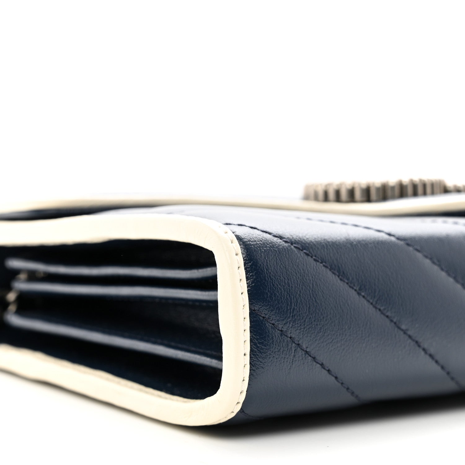 Gucci Vintage Effect Calfskin Matelasse Diagonal Torchon GG Marmont Chain Wallet Blue Agata Mystic White 9 of 11
