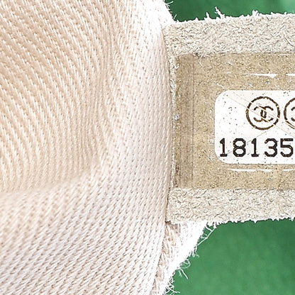 Chanel Crumpled Grained Calfskin Drawstring Tote Green 7 of 7