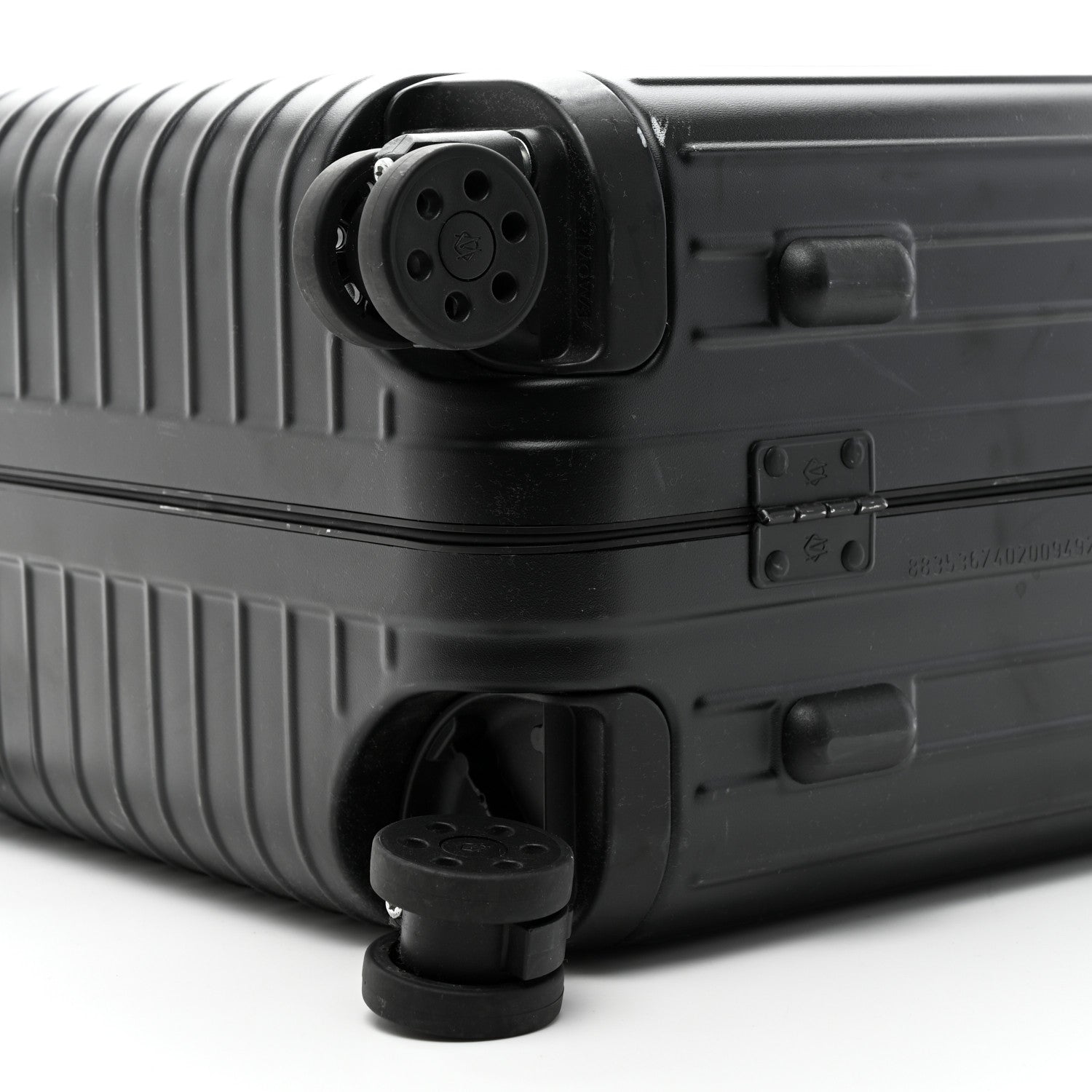 Rimowa Polycarbonate Aluminum Hybrid Cabin Matte Black 9 of 11