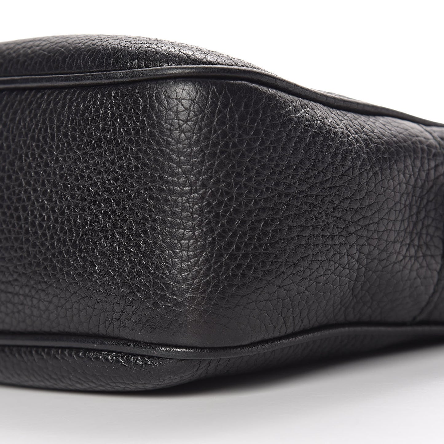 Pebbled Calfskin Small Soho Disco Bag Black
