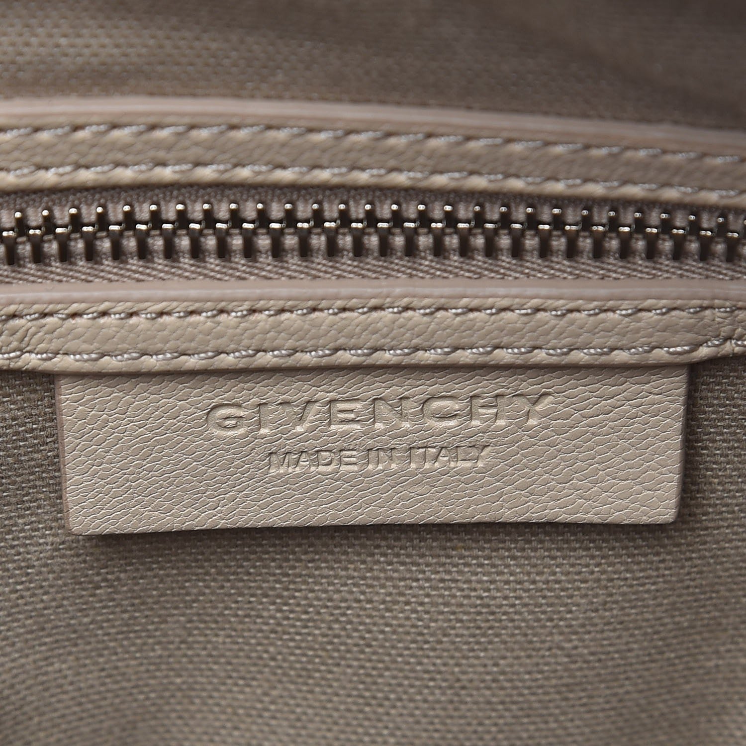 Givenchy Sugar Goatskin Medium Antigona Skin 7 of 8