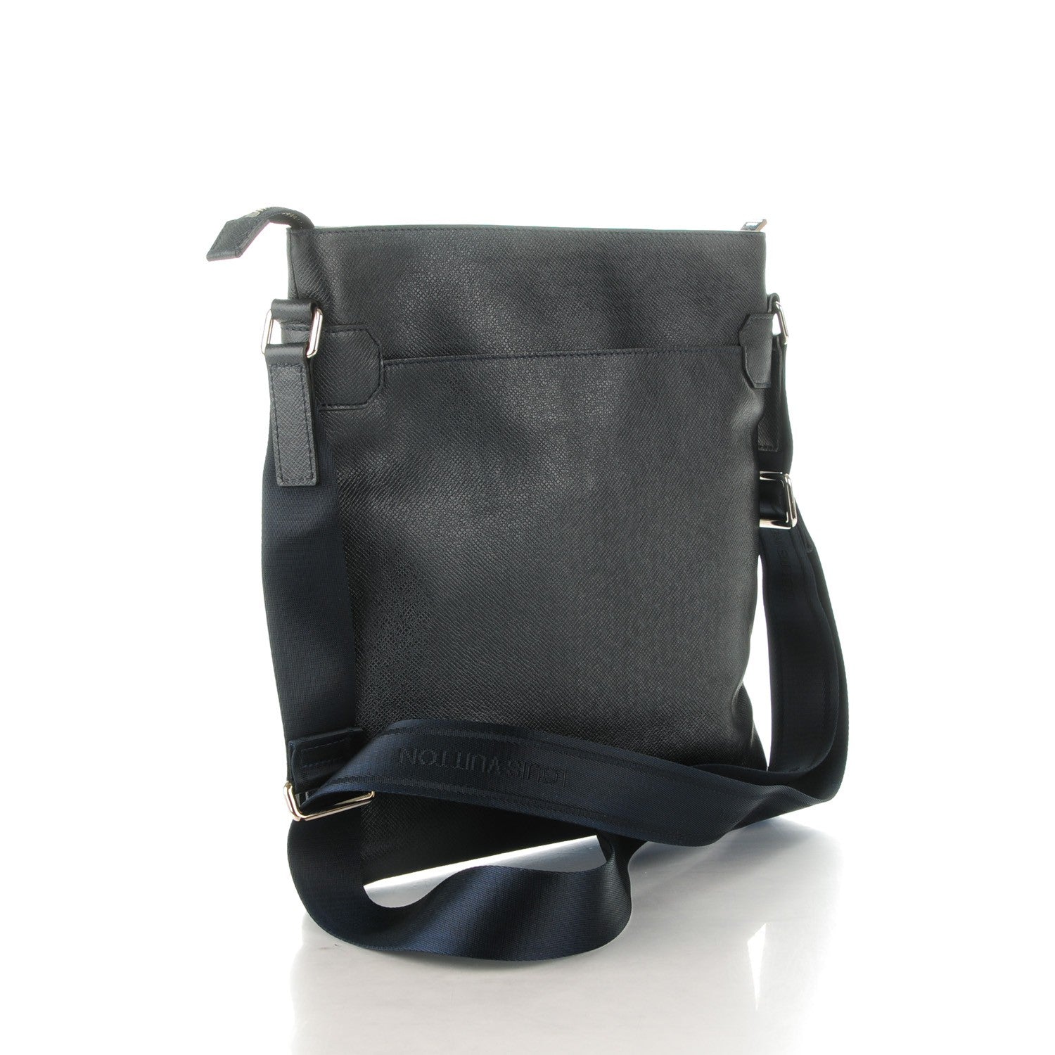 Louis Vuitton Taiga Sasha Boreal 3 of 7