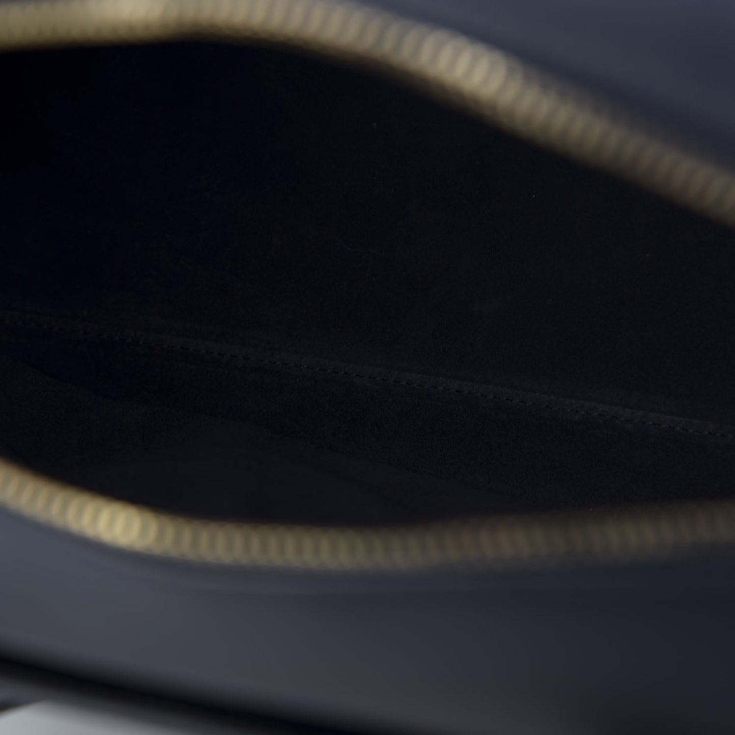 Calfskin Classic Duffle 6 Black