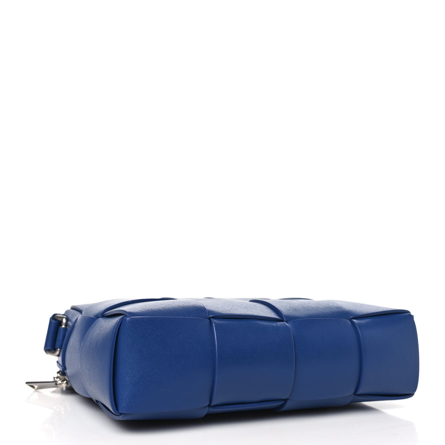 Calfskin Maxi Intrecciato Cassette Camera Bag Cruise