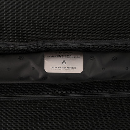 Rimowa Gloss Polycarbonate Essential Lite Cabin U Black 5 of 9