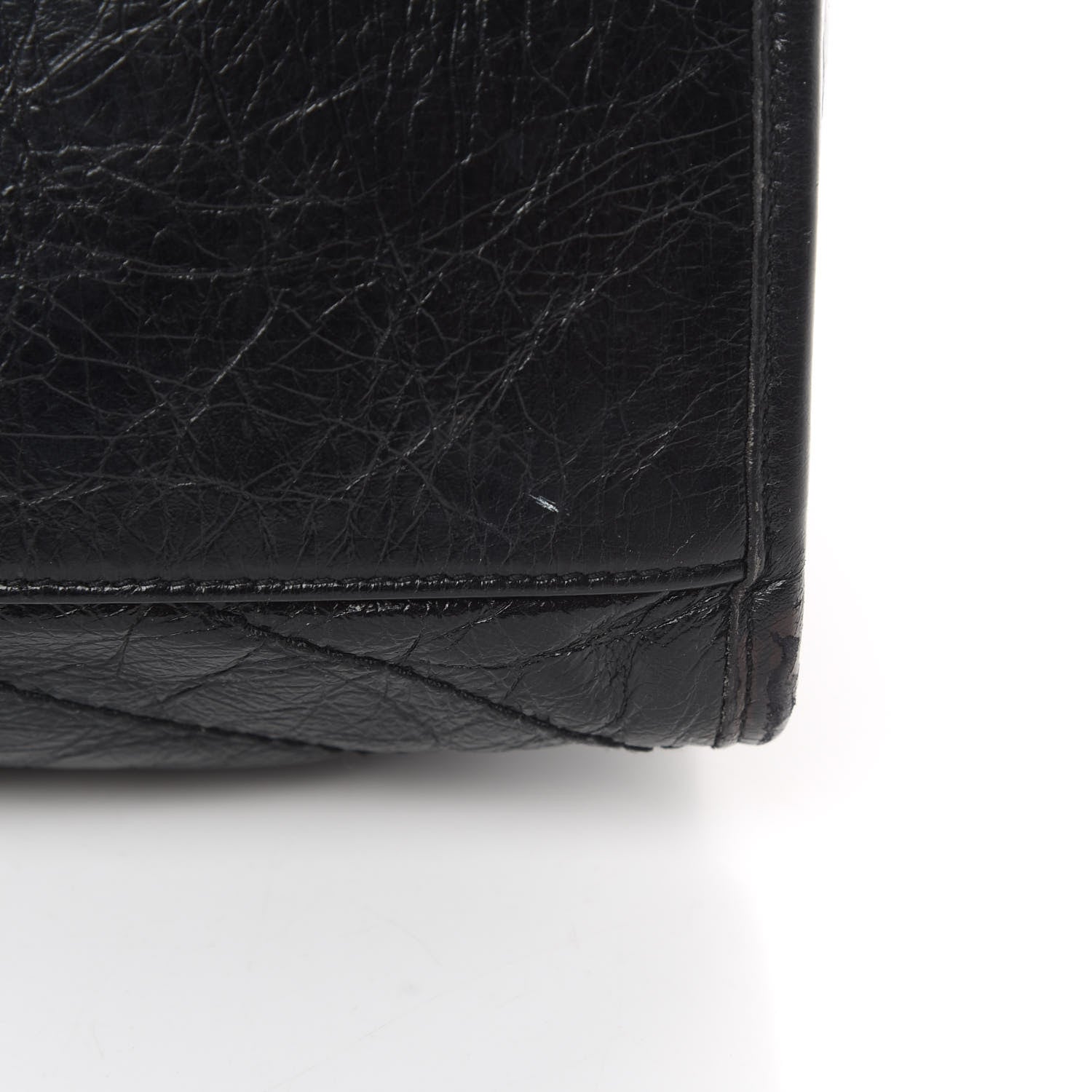Saint Laurent Crinkled Calfskin Matelasse Monogram Niki Shoulder Bag Black 17 of 18