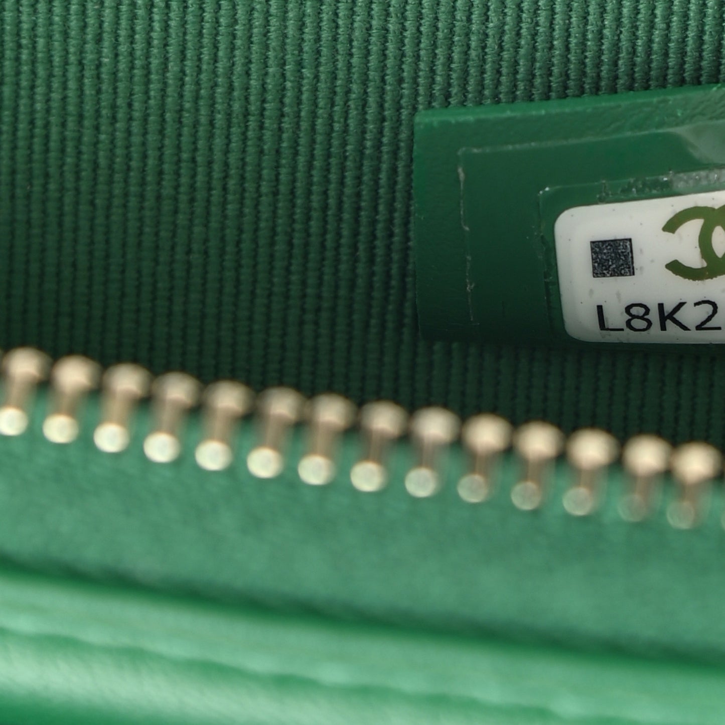 Lambskin Quilted Chanel 19 Zip Card Holder Wallet Green