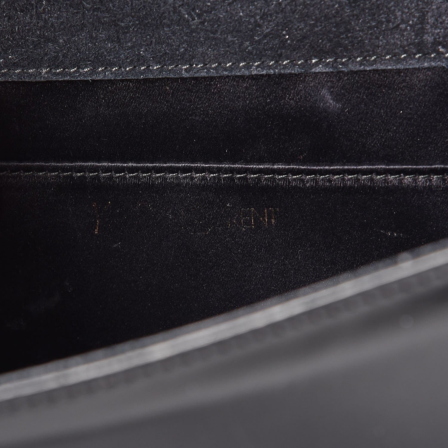 Saint Laurent Patent Monogram Large Belle De Jour Clutch Black 6 of 12