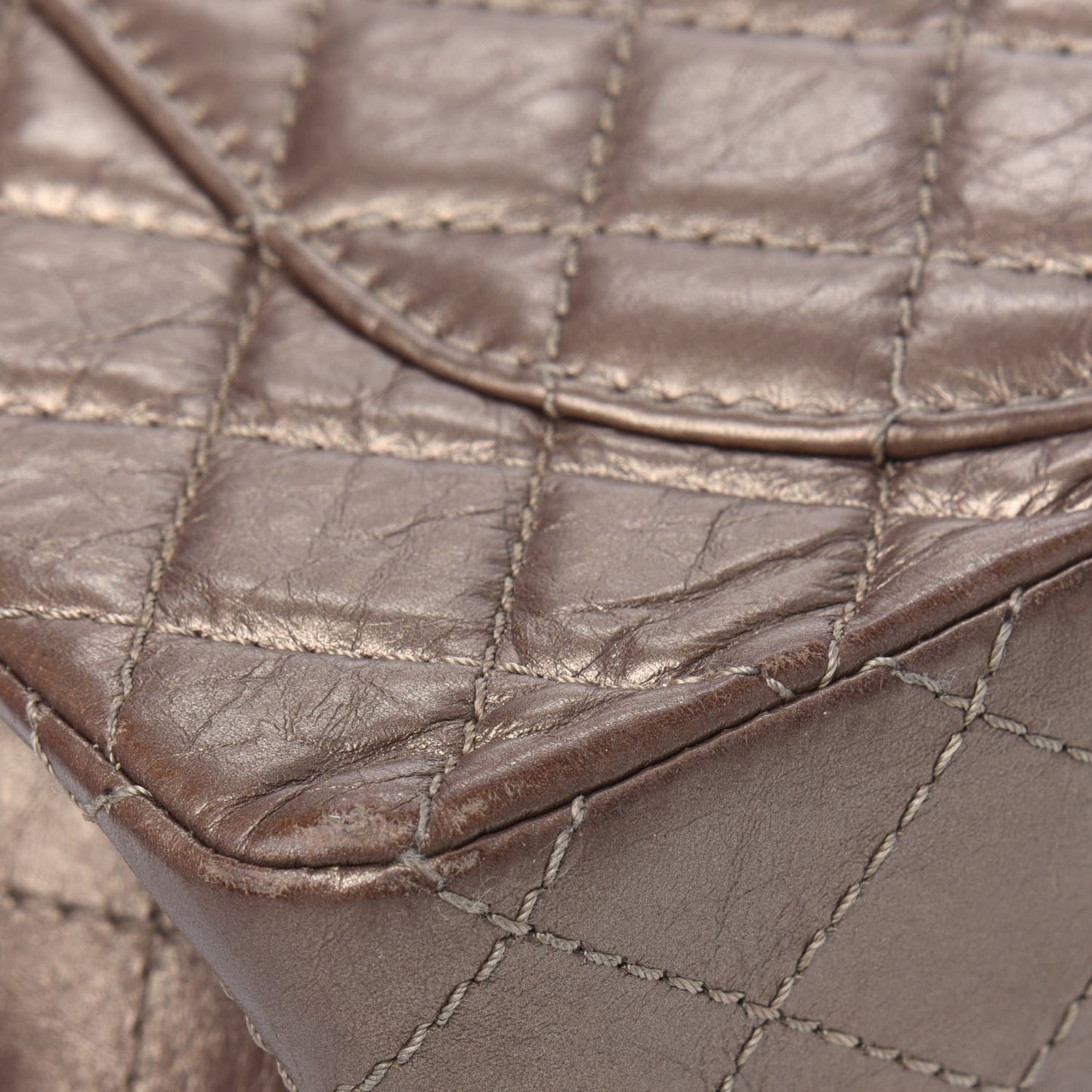 Metallic Aged Calfskin 2.55 Reissue 225 Flap Bronze