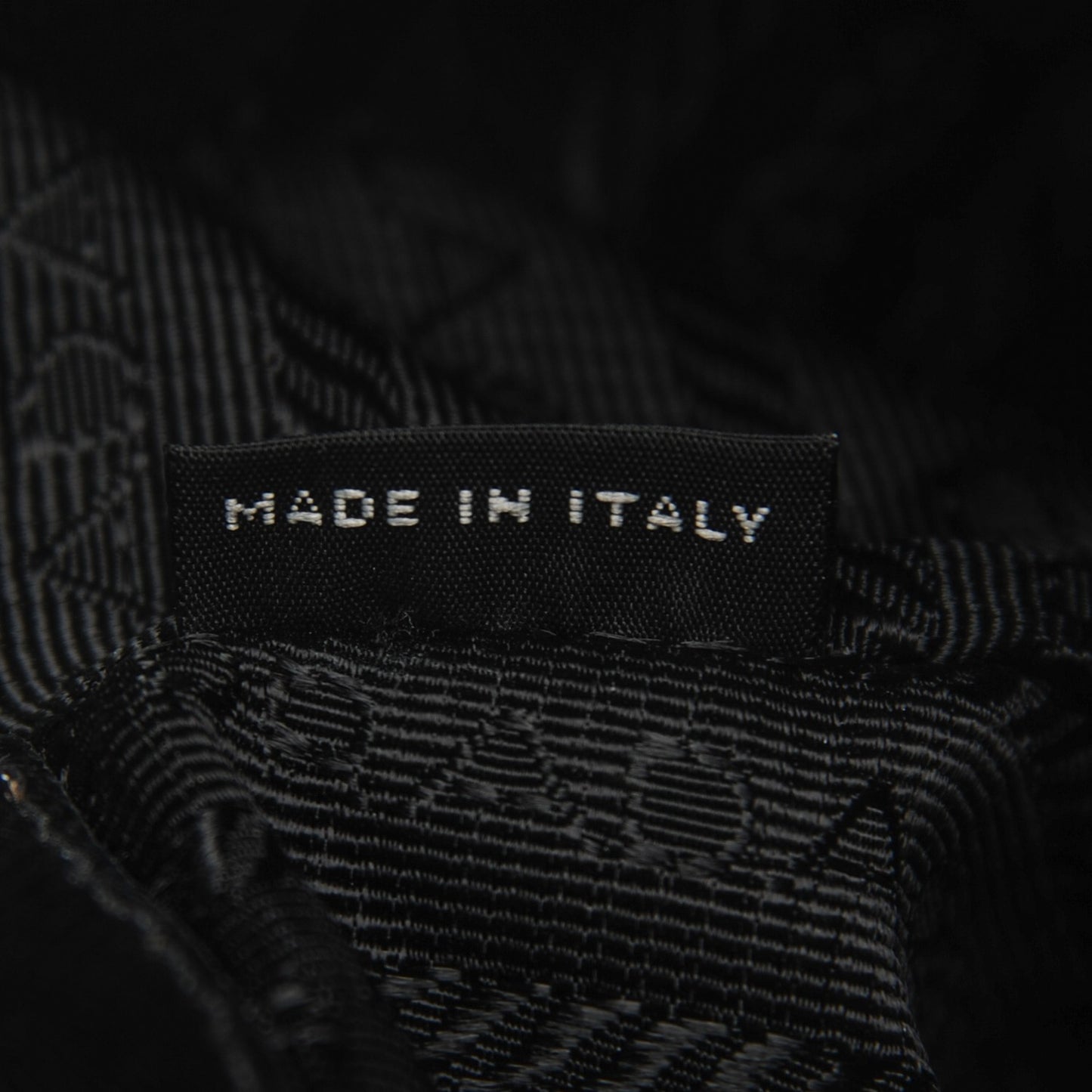 Saffiano Lux Small Tote Nero Black