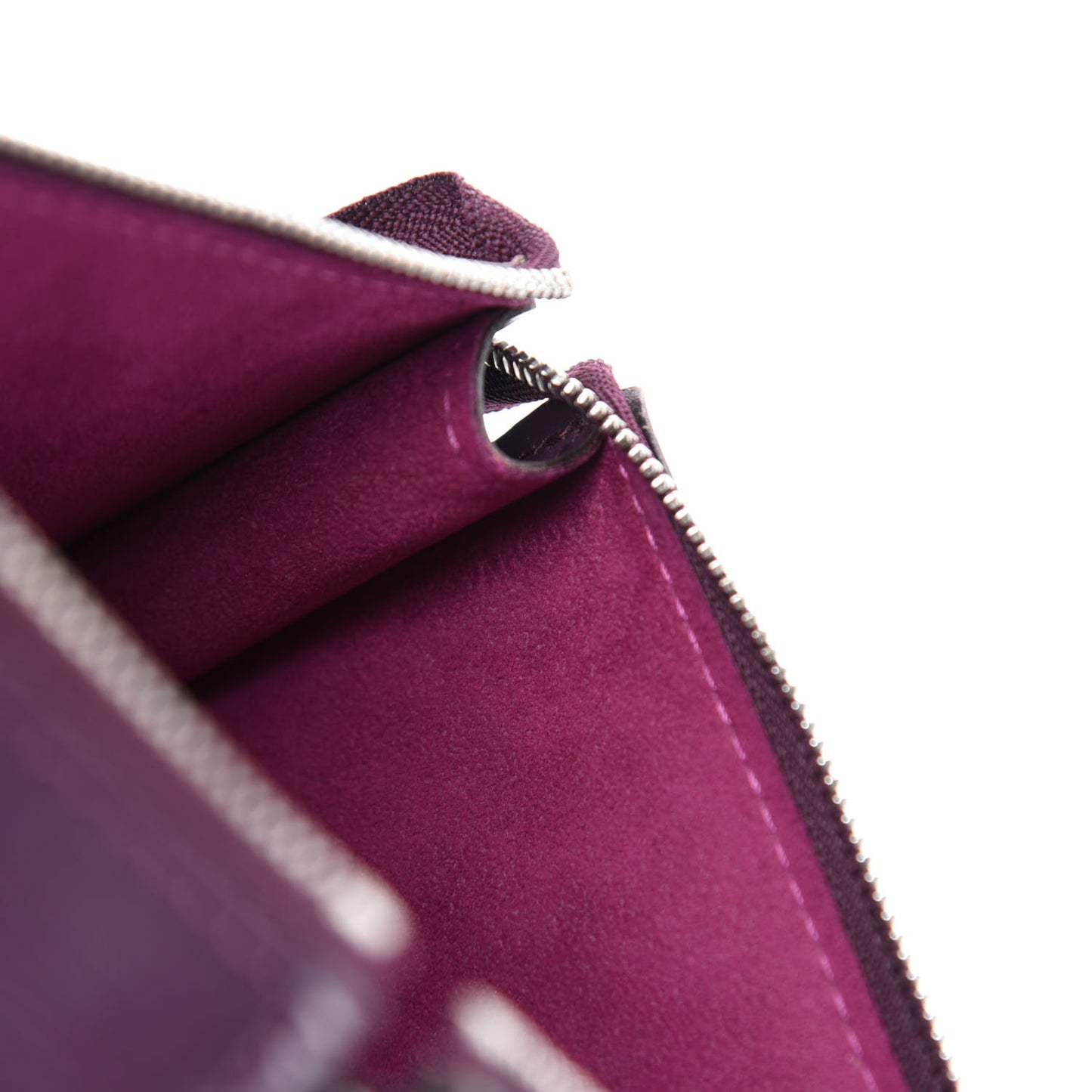 Epi Pochette Accessories 24 Cassis