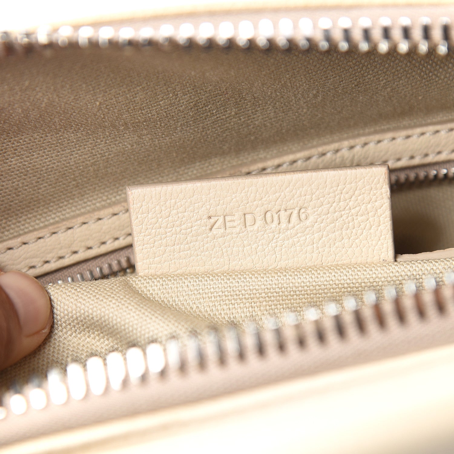 Givenchy Sugar Goatskin Small Antigona Beige Buff 8 of 11